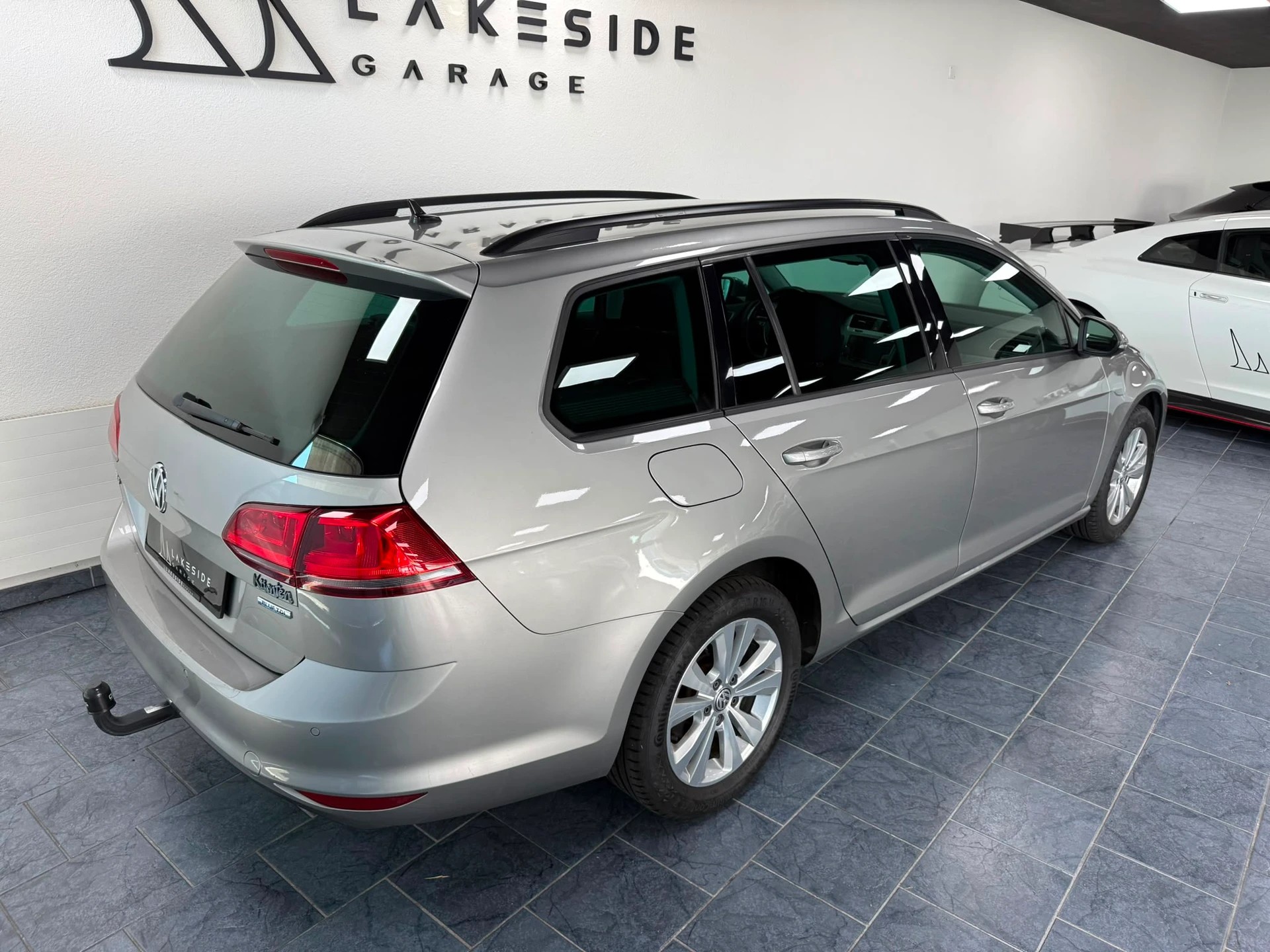 VW Golf Variant 1.6 TDI Comfortline DSG-showroom-element-3