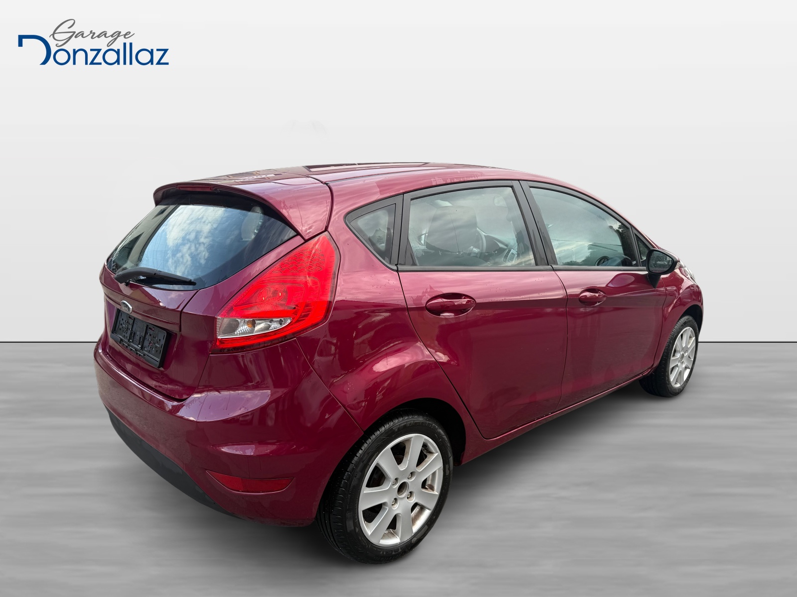FORD Fiesta 1.4 16V Trend Automatic(M)-showroom-element-3