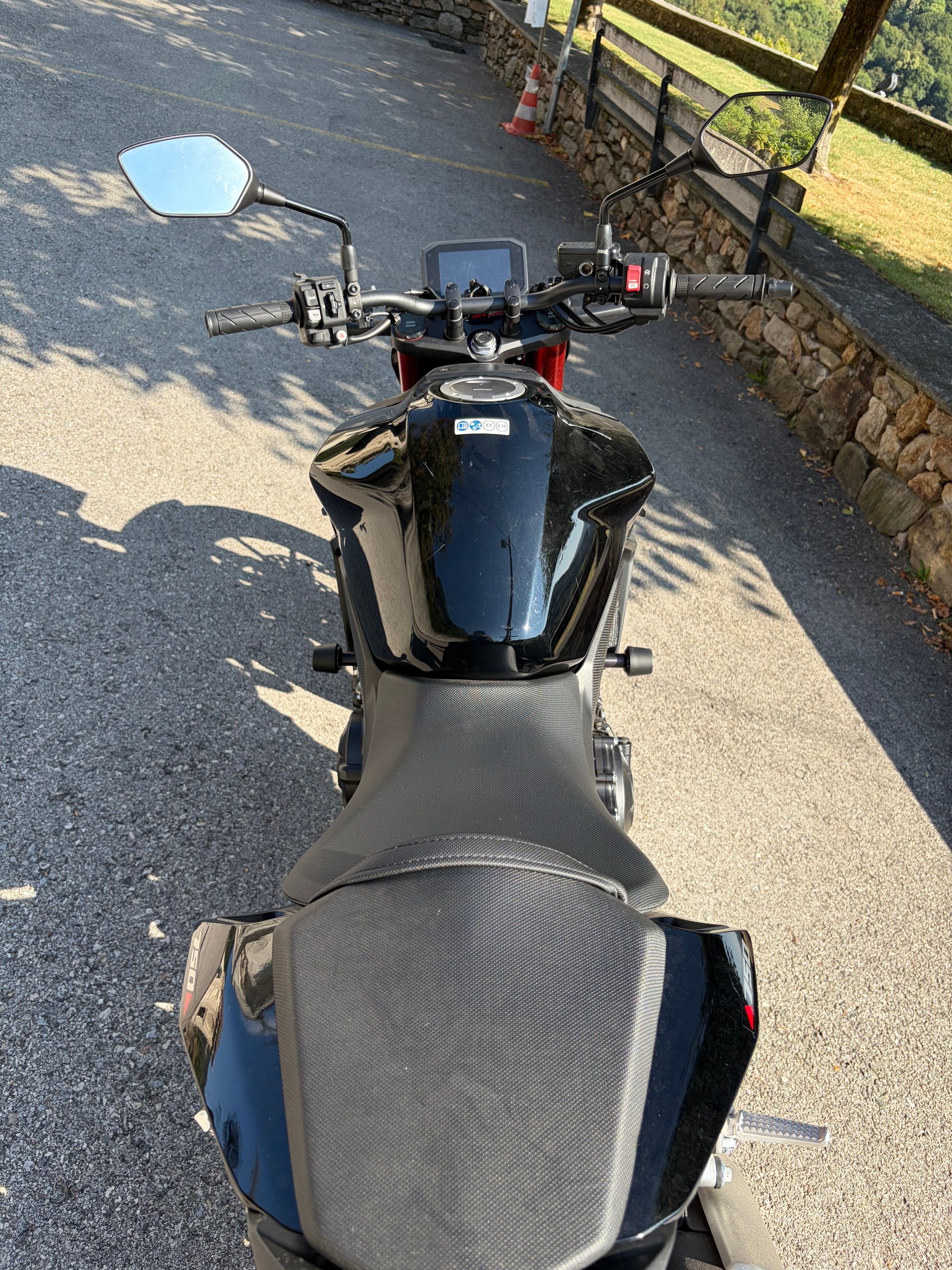 HONDA CB 750 Hornet-image-3