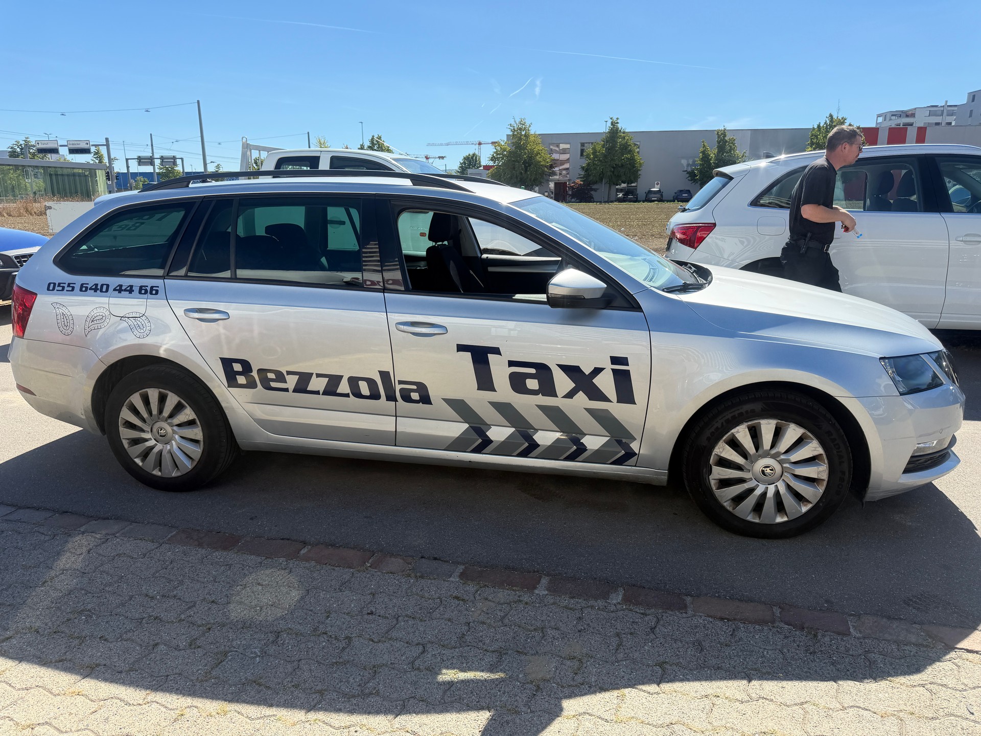 SKODA Octavia Combi 2.0 TDI Soleil 4x4 DSG-showroom-element-3