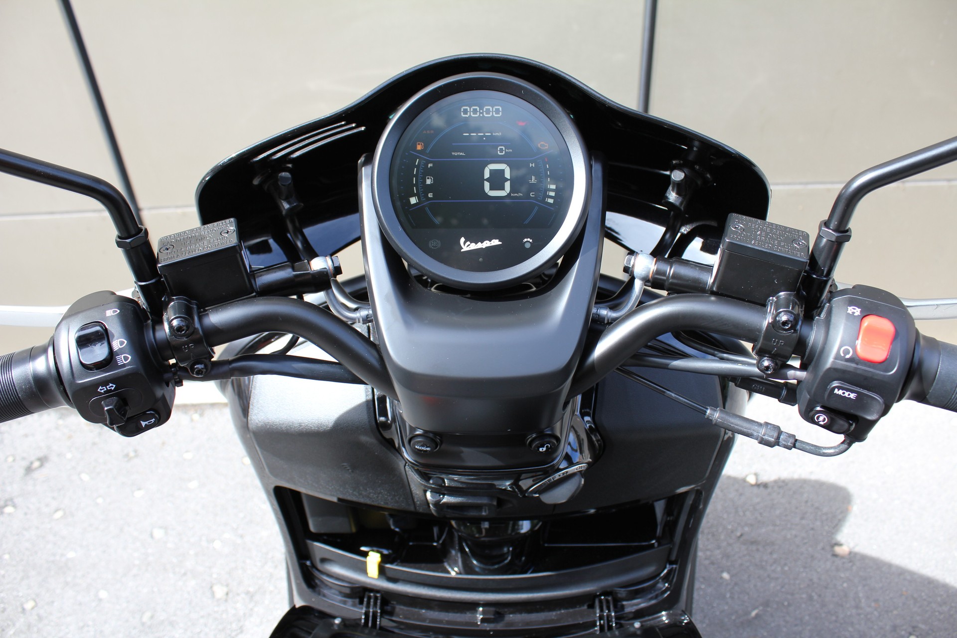 PIAGGIO Vespa GTV 300-image-8