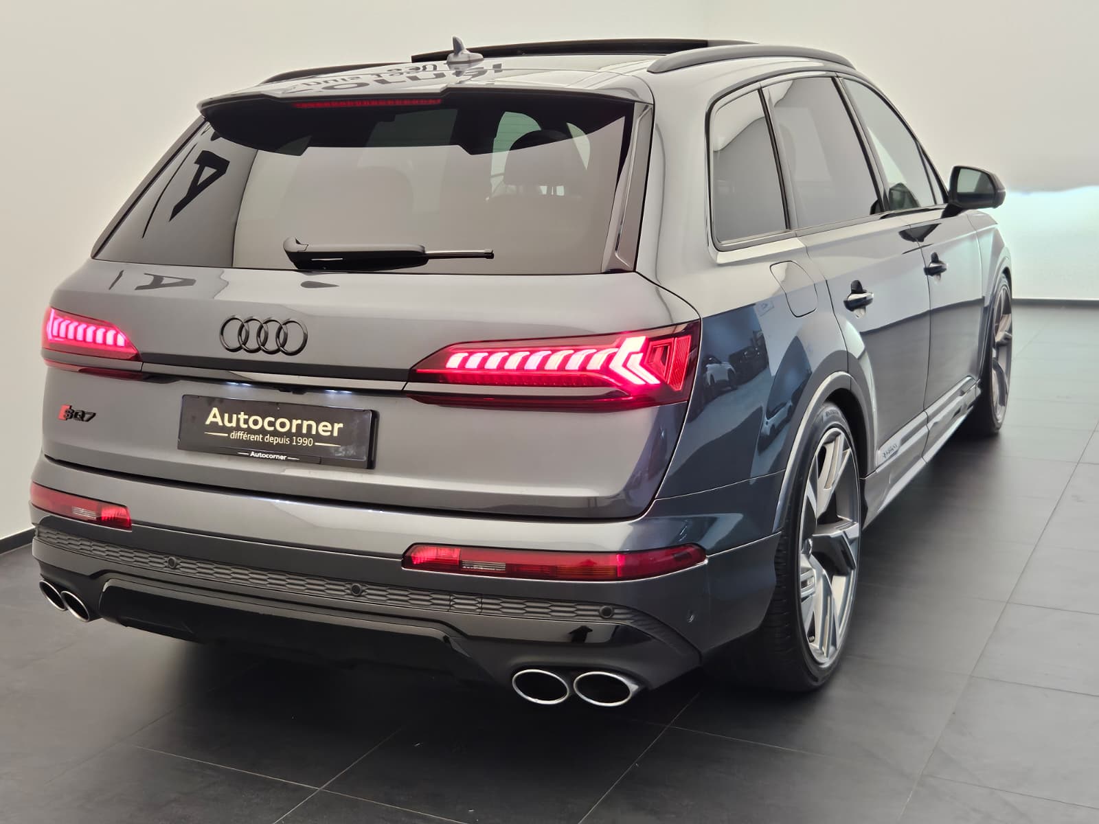AUDI SQ7 TFSI quattro tiptronic-image-6