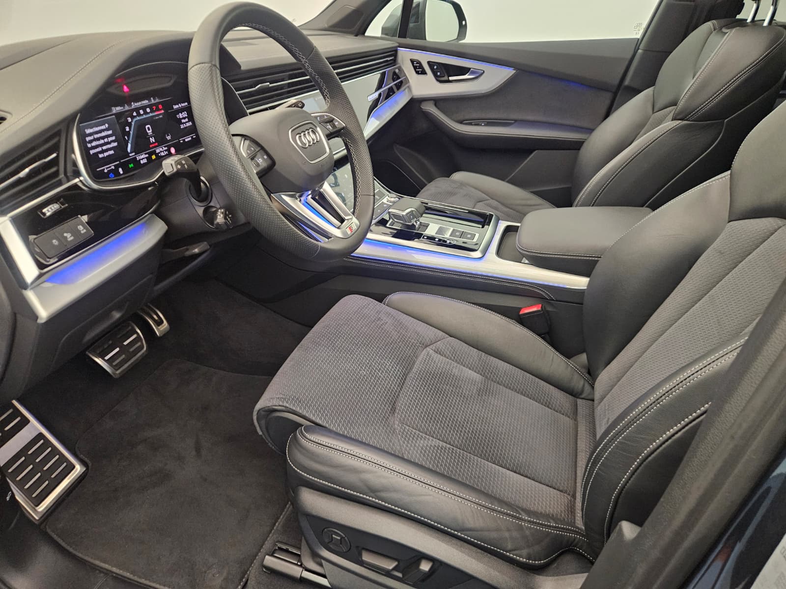AUDI SQ7 TFSI quattro tiptronic-image-10