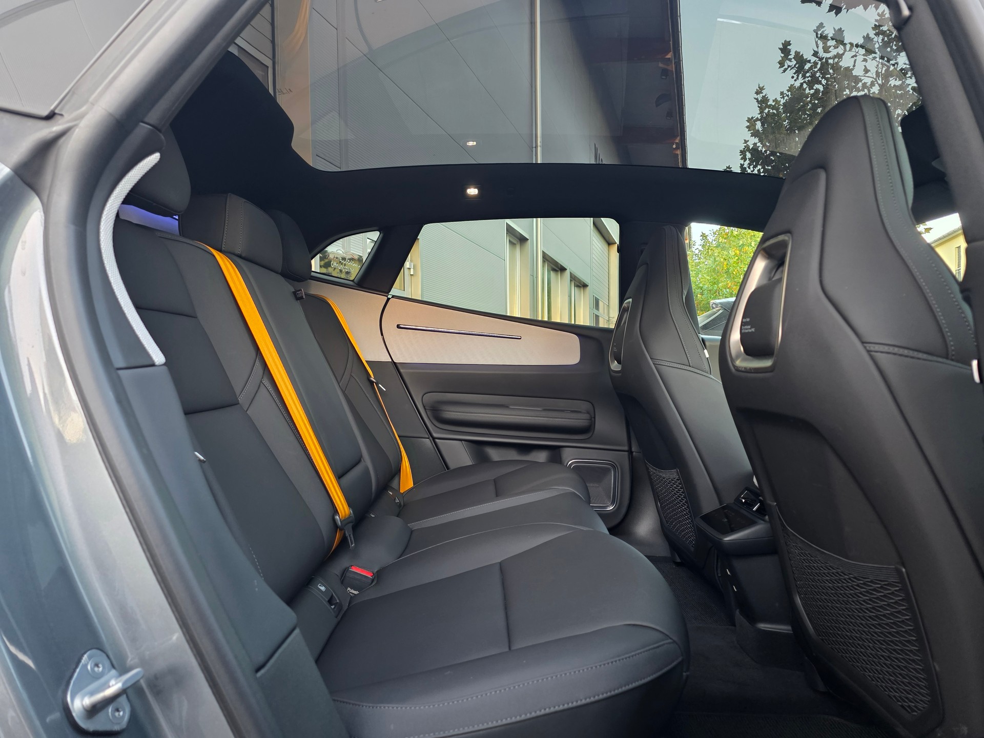 POLESTAR Polestar 4 Long Range Dual 100kWh // GRATIS SERVICE -PERFORMANCE PAKET -PILOT PAKET -PLUS PAKET - GARANTIE BIS 03.2033 **-image-11