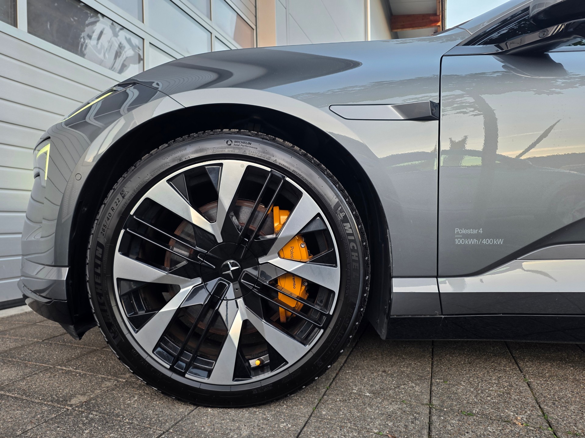 POLESTAR Polestar 4 Long Range Dual 100kWh // GRATIS SERVICE -PERFORMANCE PAKET -PILOT PAKET -PLUS PAKET - GARANTIE BIS 03.2033 **-image-4