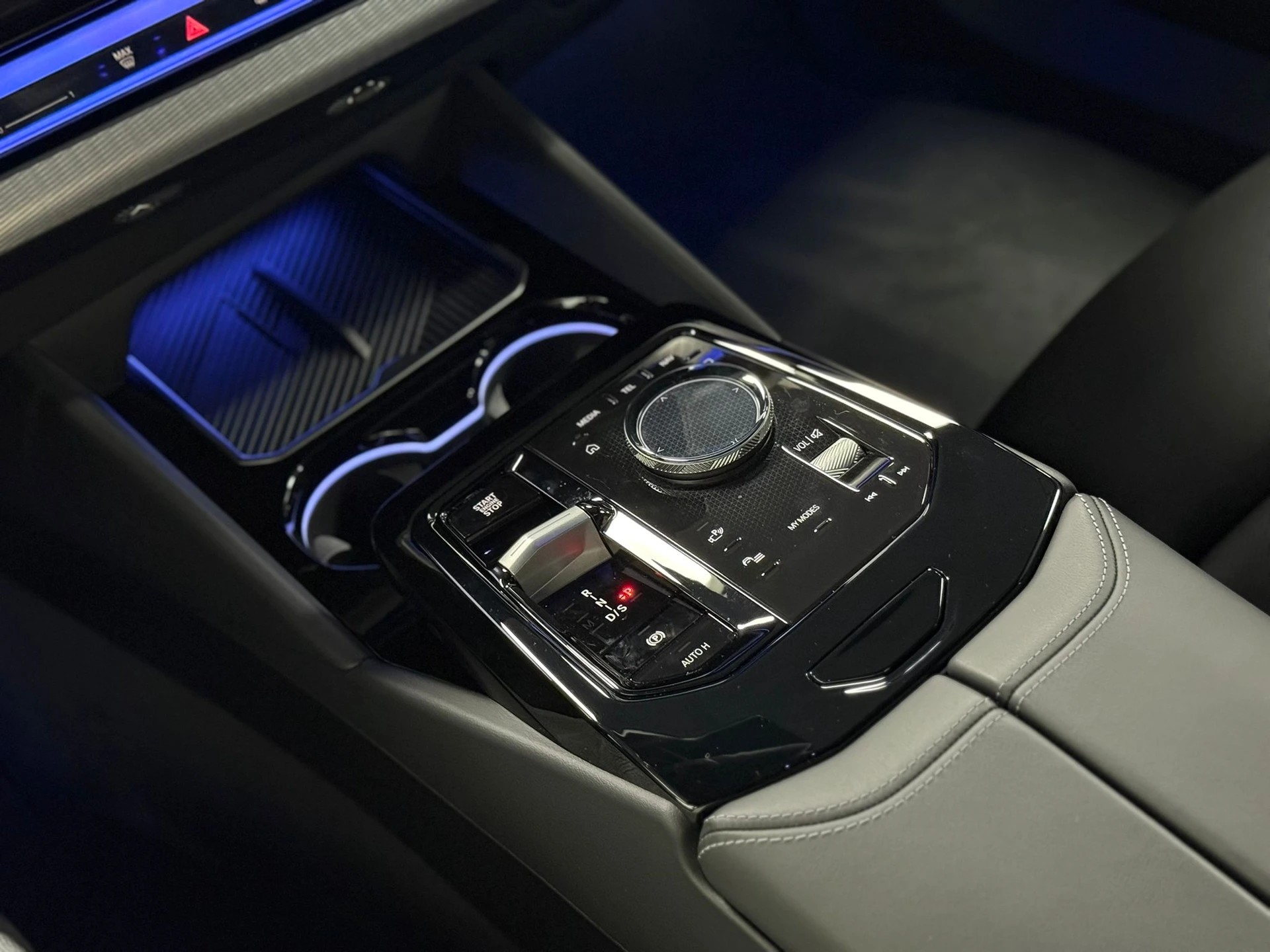 BMW 540d xDrive 48V M Sport Steptronic-image-23