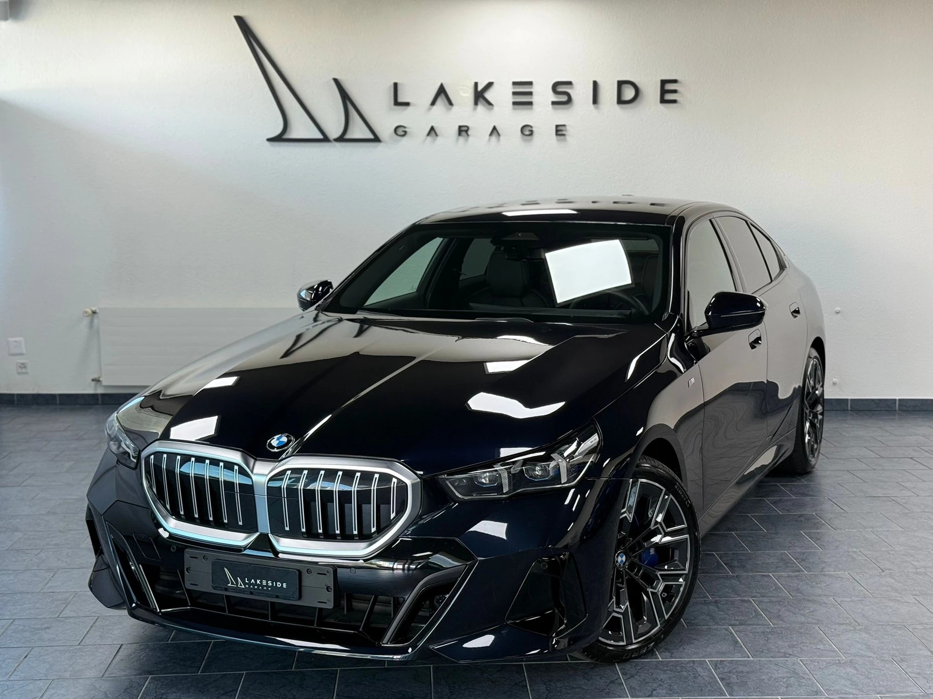 BMW 540d xDrive 48V M Sport Steptronic-image-6