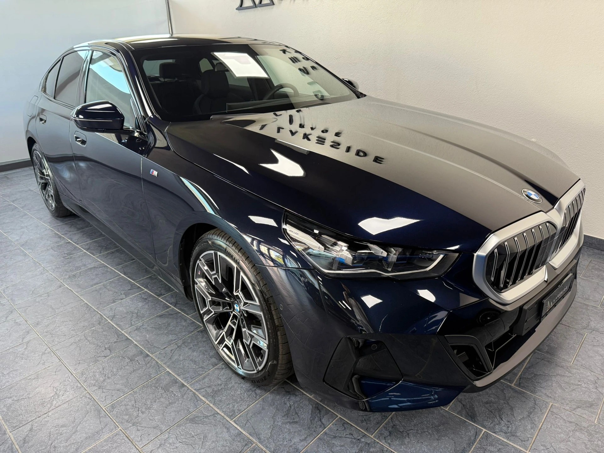 BMW 540d xDrive 48V M Sport Steptronic-showroom-element-2