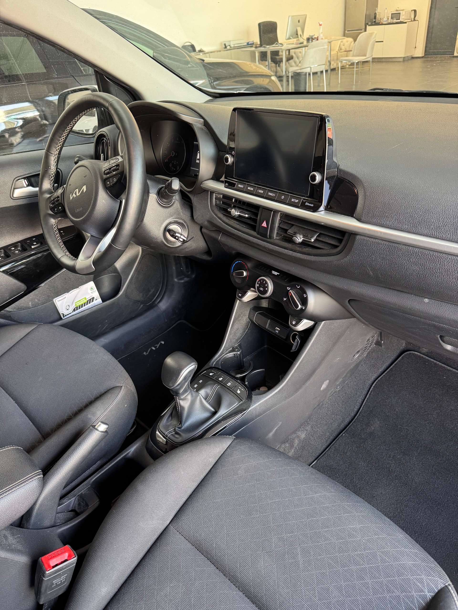 KIA Picanto 1.0 CVVT First Edition AMT-image-4