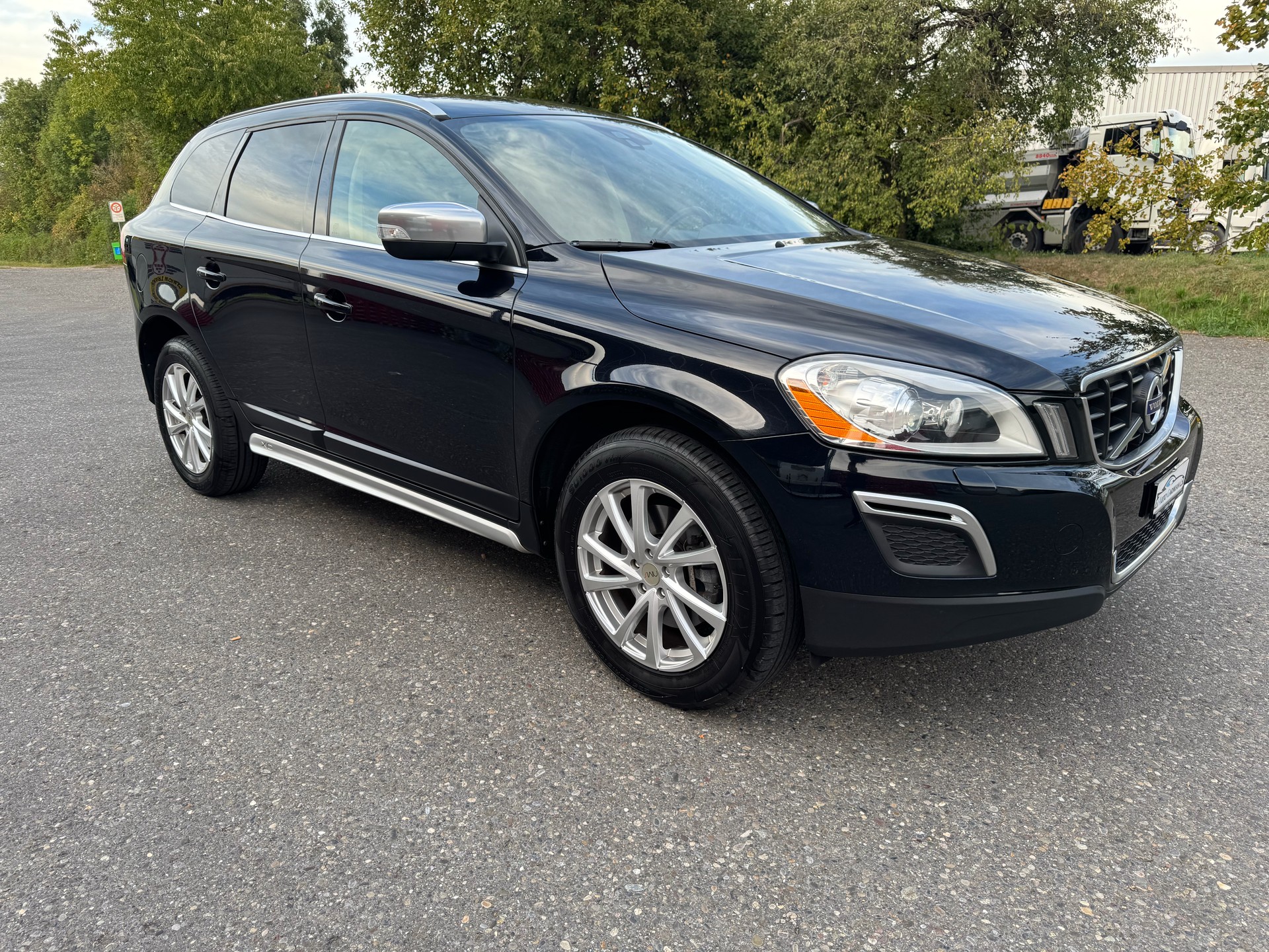 VOLVO XC60 D3 AWD R-Design Geartronic-showroom-element-1