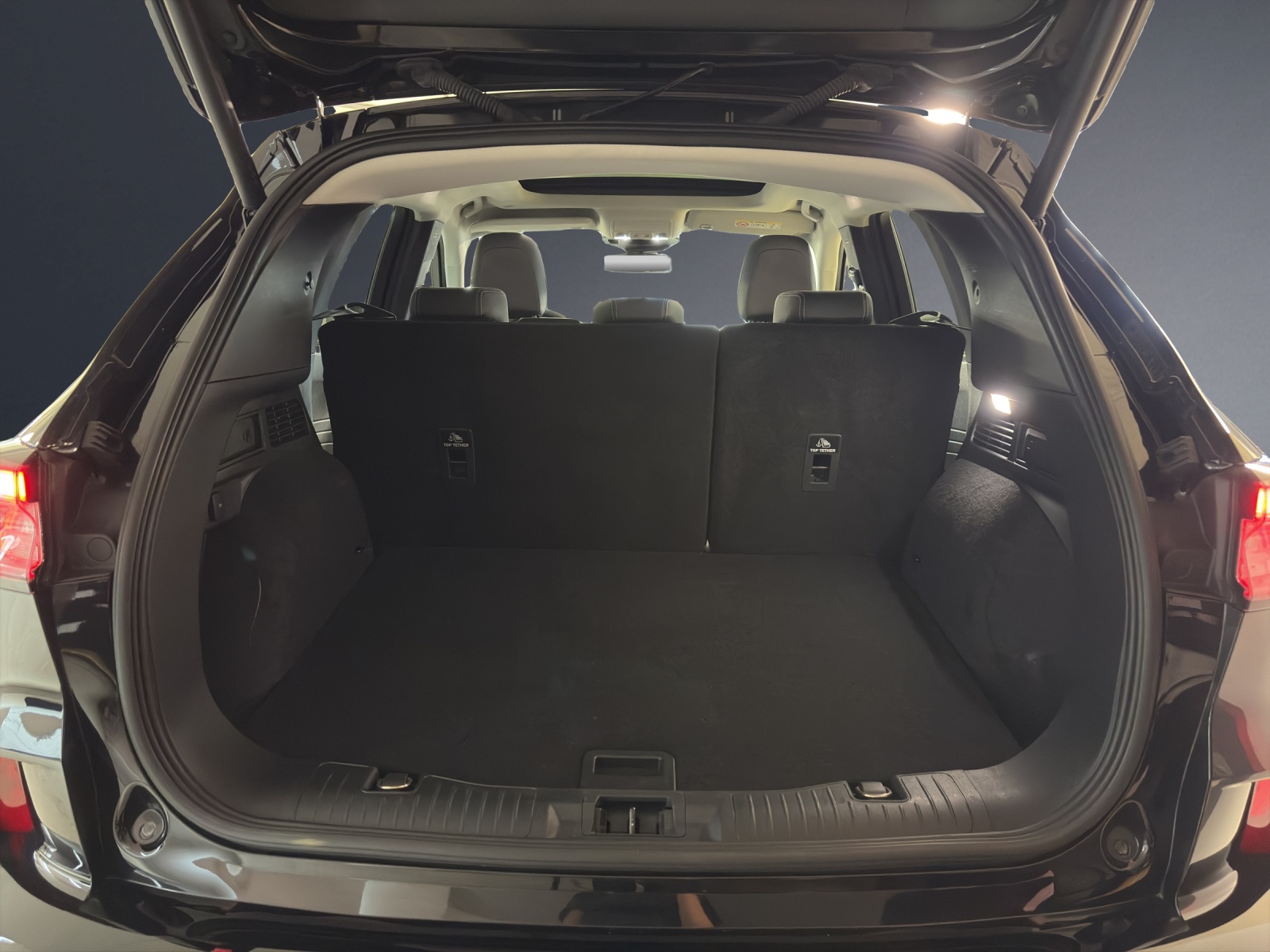 FORD Kuga 2.5 PHEV Vignale 2WD-image-17