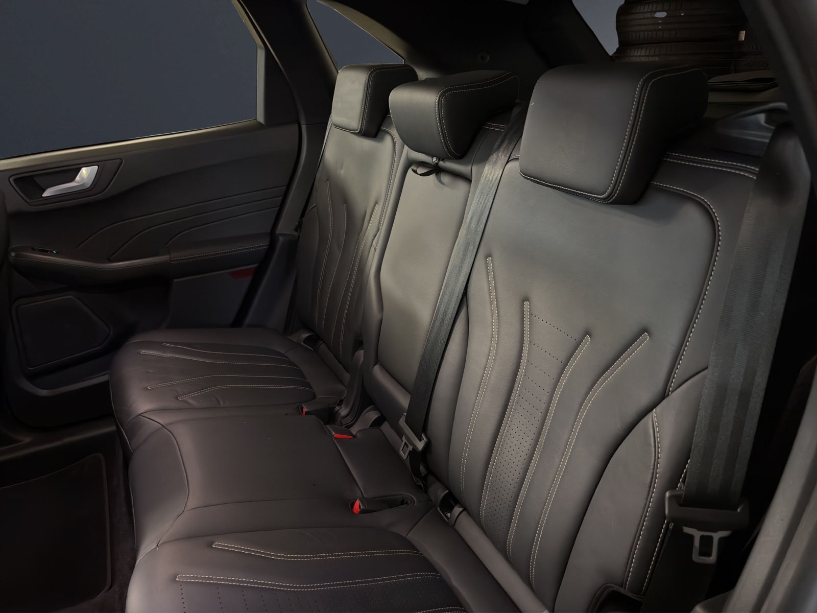 FORD Kuga 2.5 PHEV Vignale 2WD-image-16