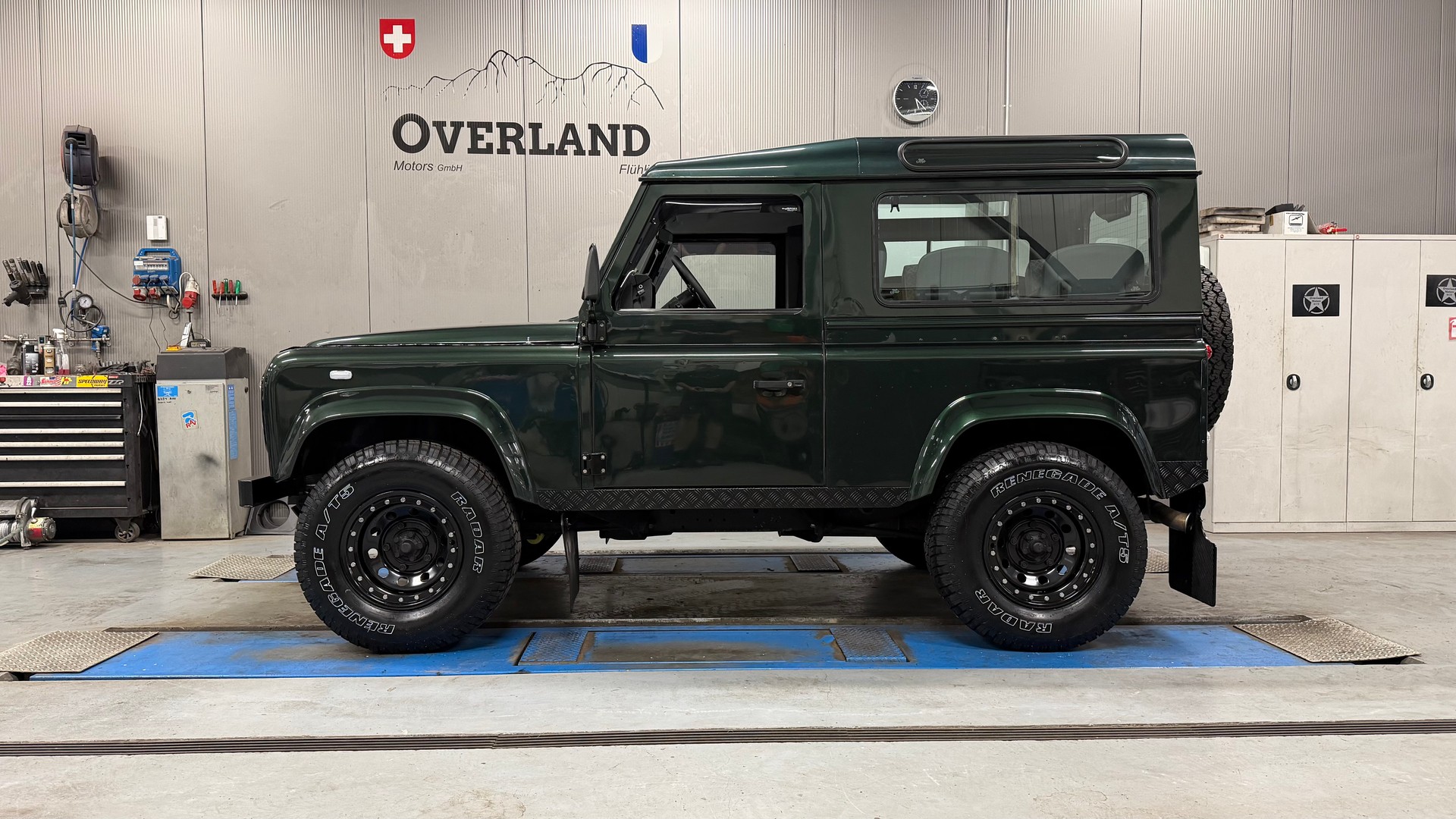 LAND ROVER Defender 90 CSW 2.5 Td5-image-12