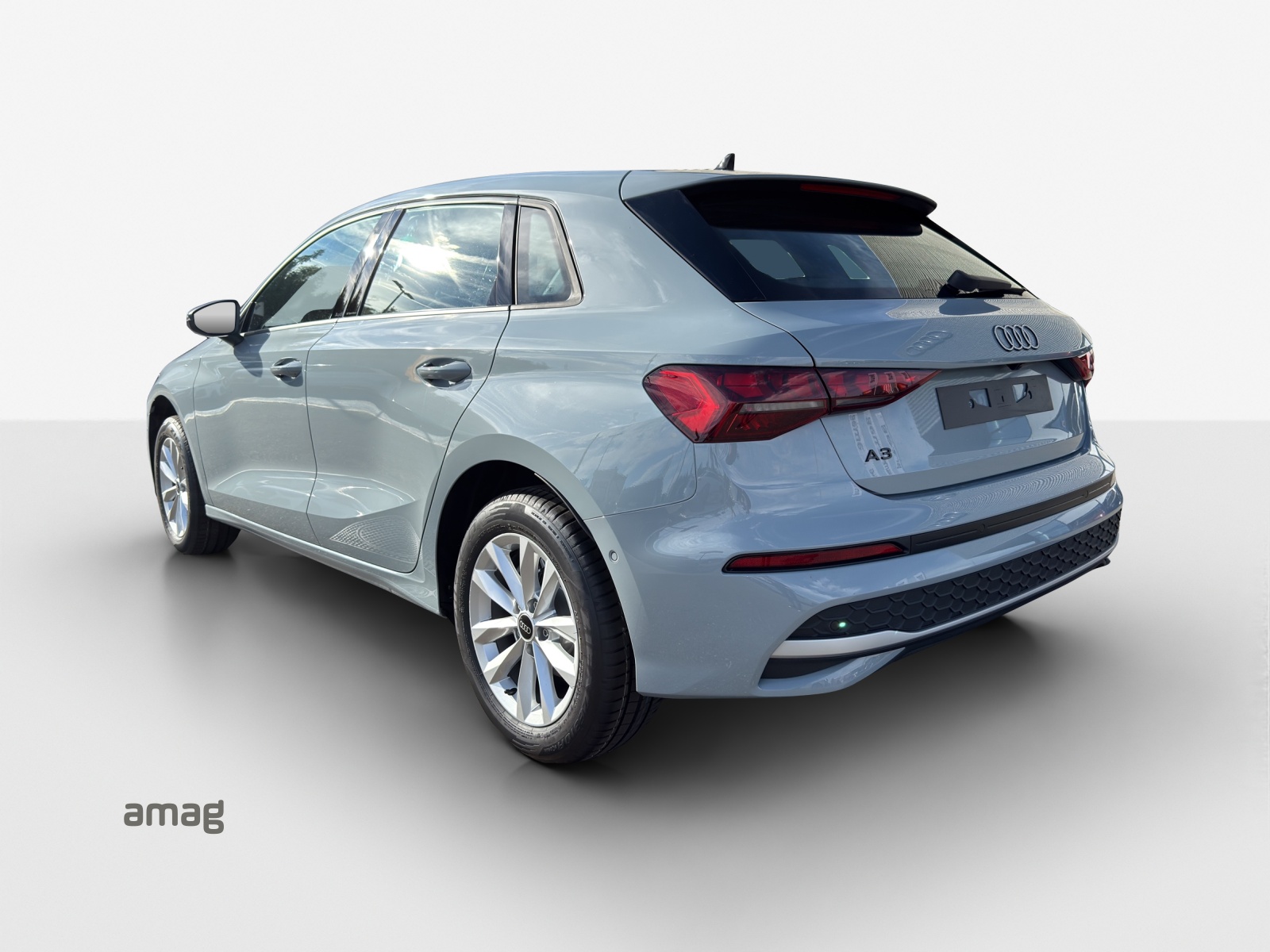 AUDI A3 Sportback TFSI 85 kW Ambition S-tronic-showroom-element-2