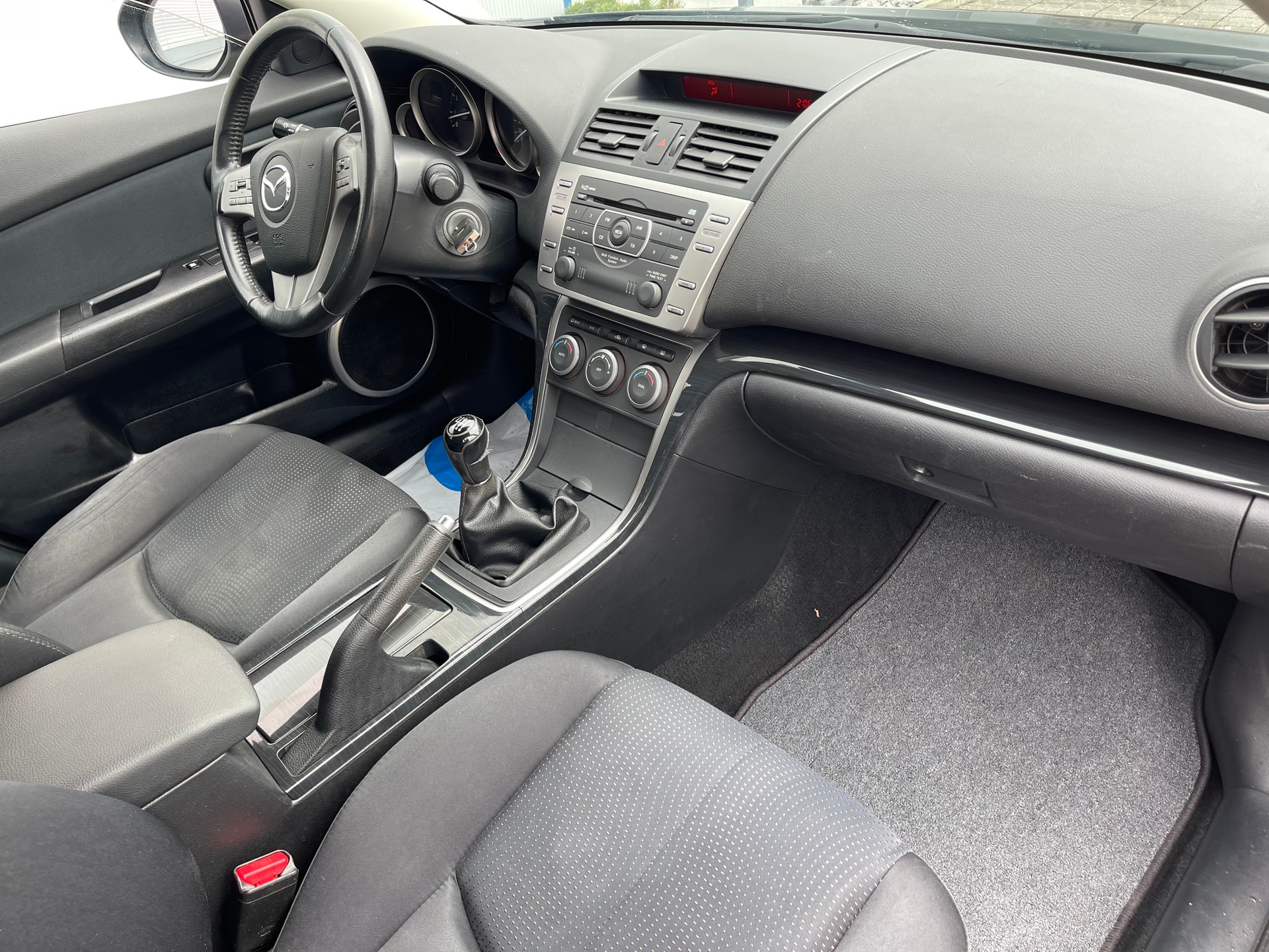 MAZDA 6 2.0 16V Exclusive-image-6