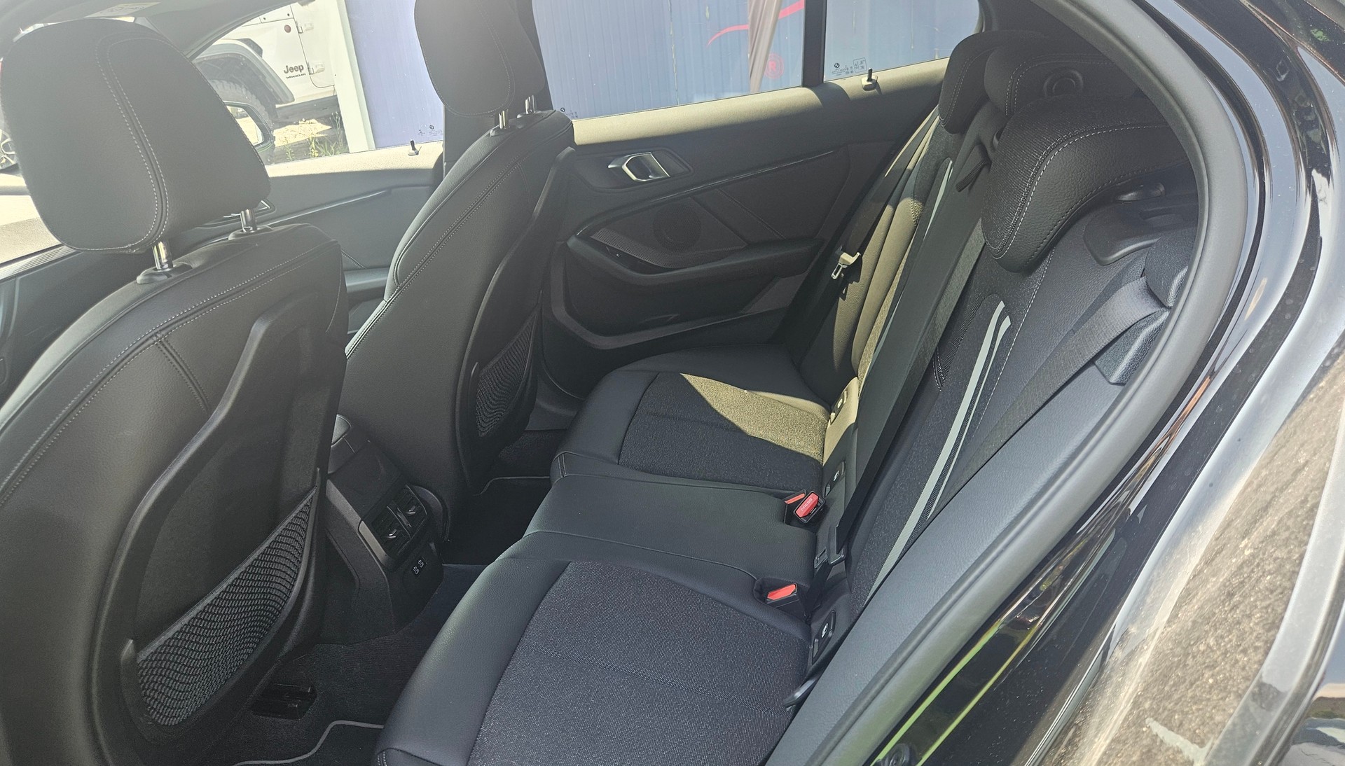 BMW 118i Sport Line Steptronic-image-14