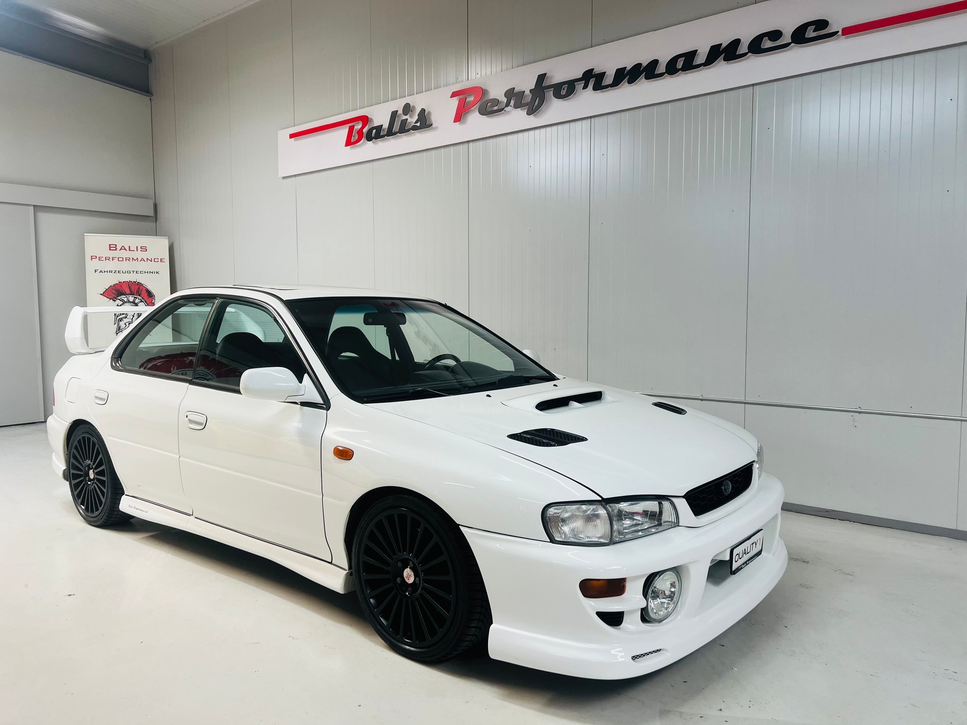SUBARU Impreza 2.0 Turbo