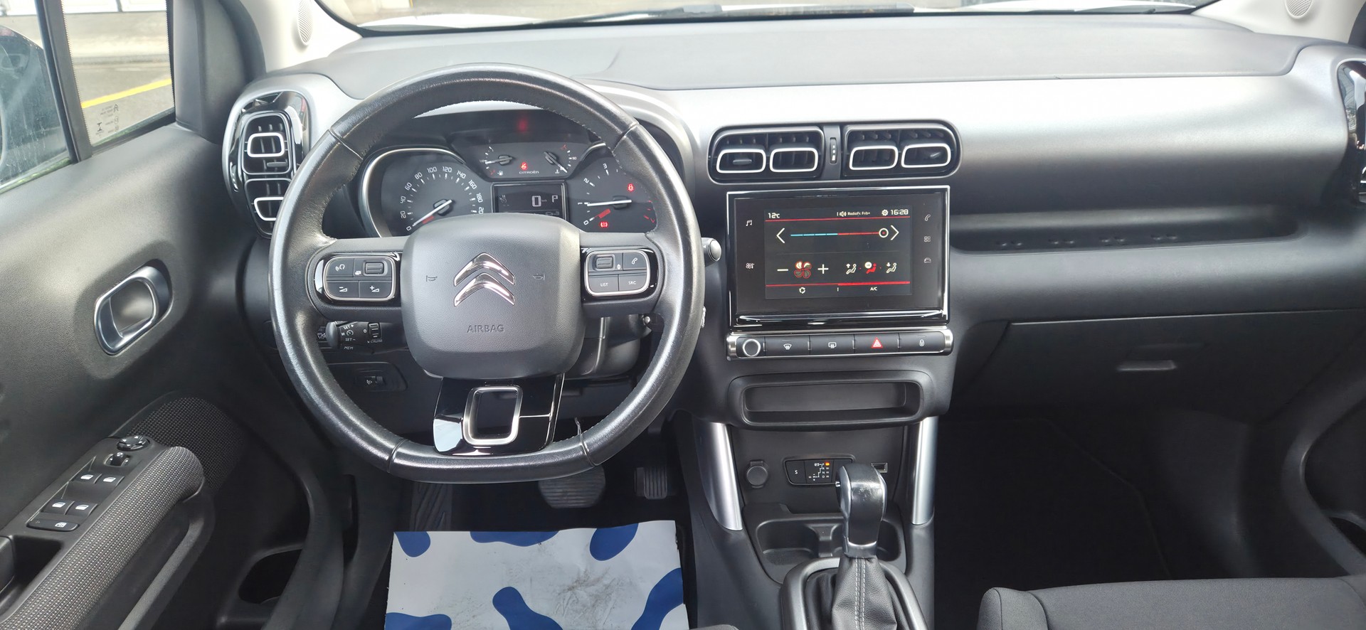 CITROEN C3 Aircross 1.2i PureTech Feel EAT-image-12
