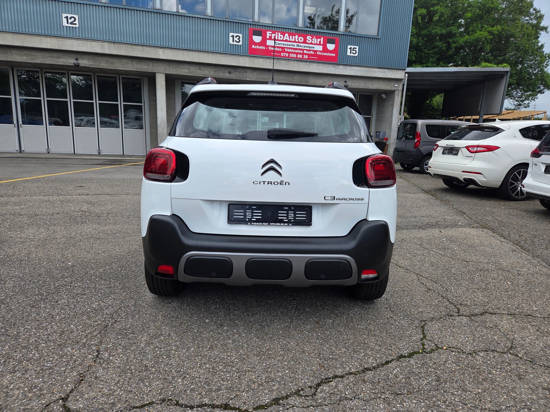 CITROEN C3 Aircross 1.2i PureTech Feel EAT-image-4