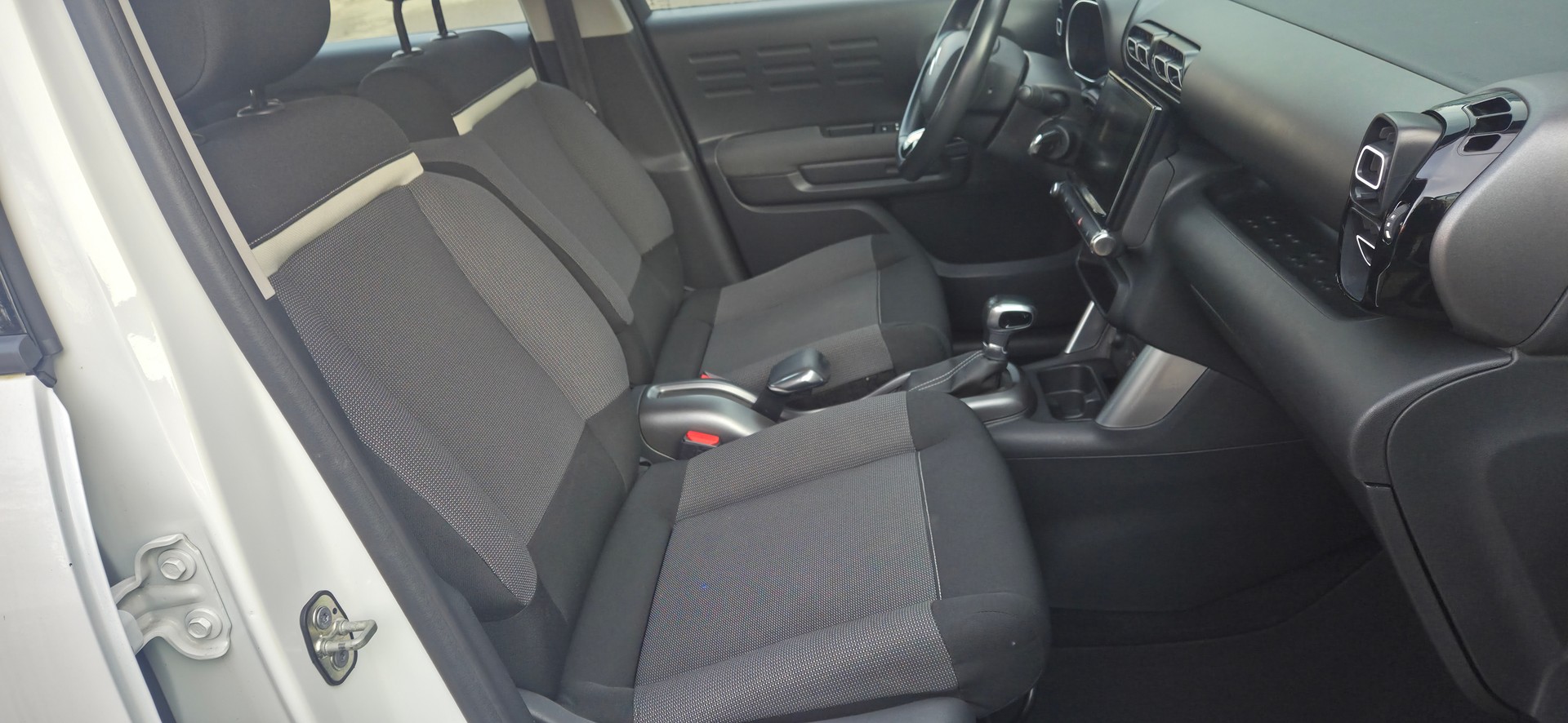 CITROEN C3 Aircross 1.2i PureTech Feel EAT-image-7
