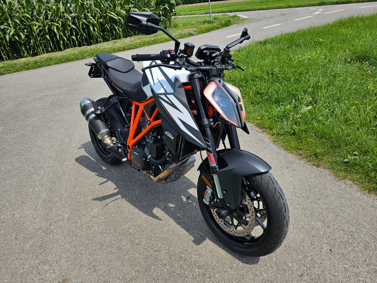 KTM 1290 Super Duke R-image-0