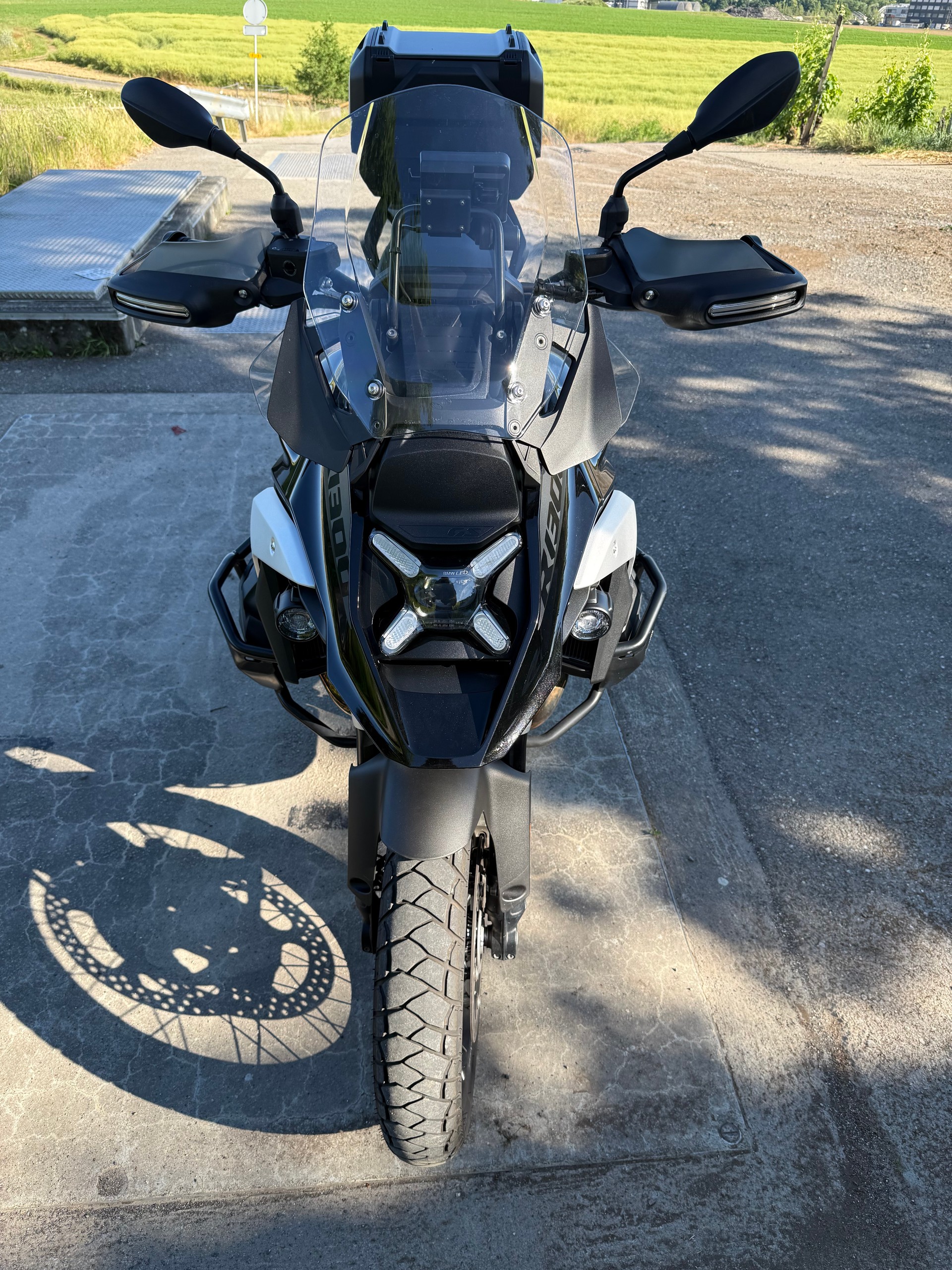 BMW R 1300 GS-image-1