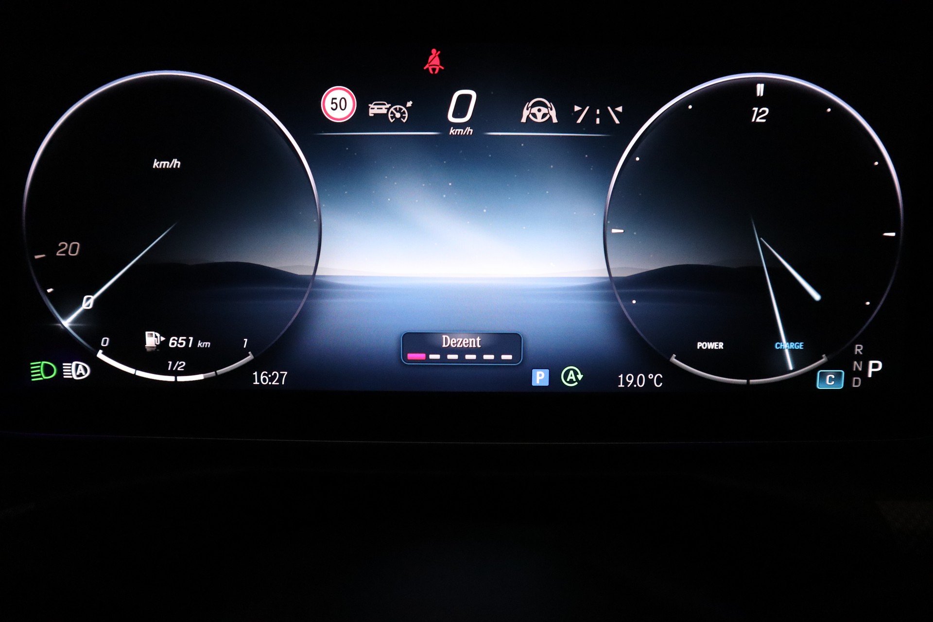 MERCEDES-BENZ C 220 d T 4Matic AMG Line-image-25