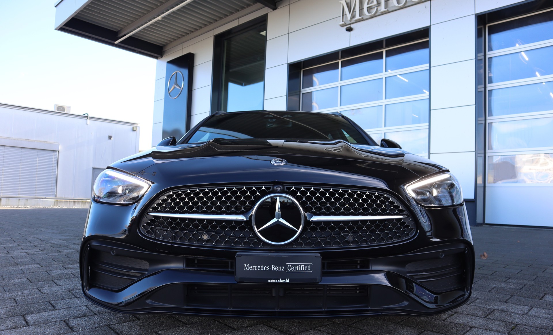MERCEDES-BENZ C 220 d T 4Matic AMG Line-showroom-element-2