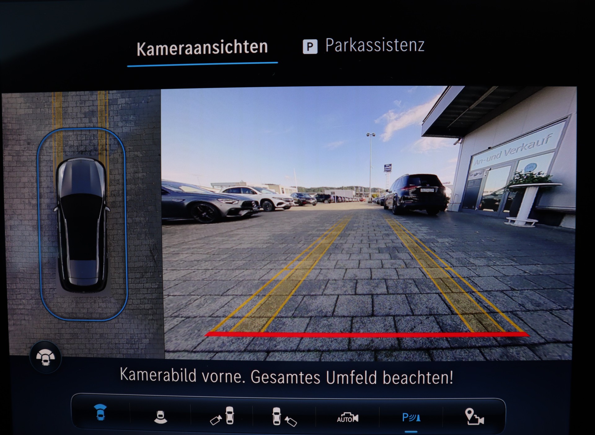 MERCEDES-BENZ C 220 d T 4Matic AMG Line-image-11