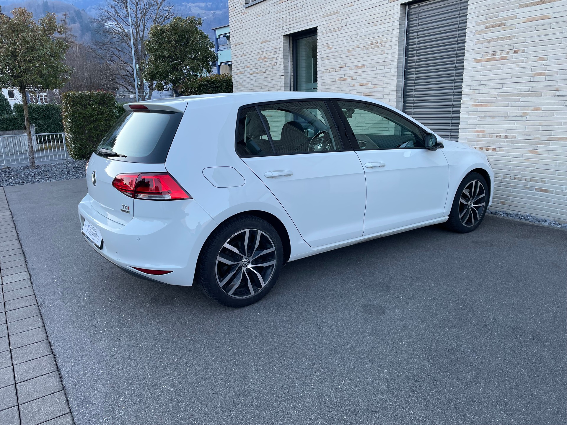 VW Golf VII 1.6 TDI 4Motion-image-8