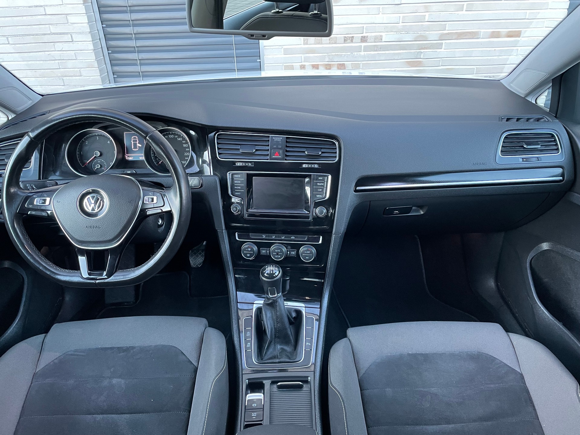 VW Golf VII 1.6 TDI 4Motion-image-15