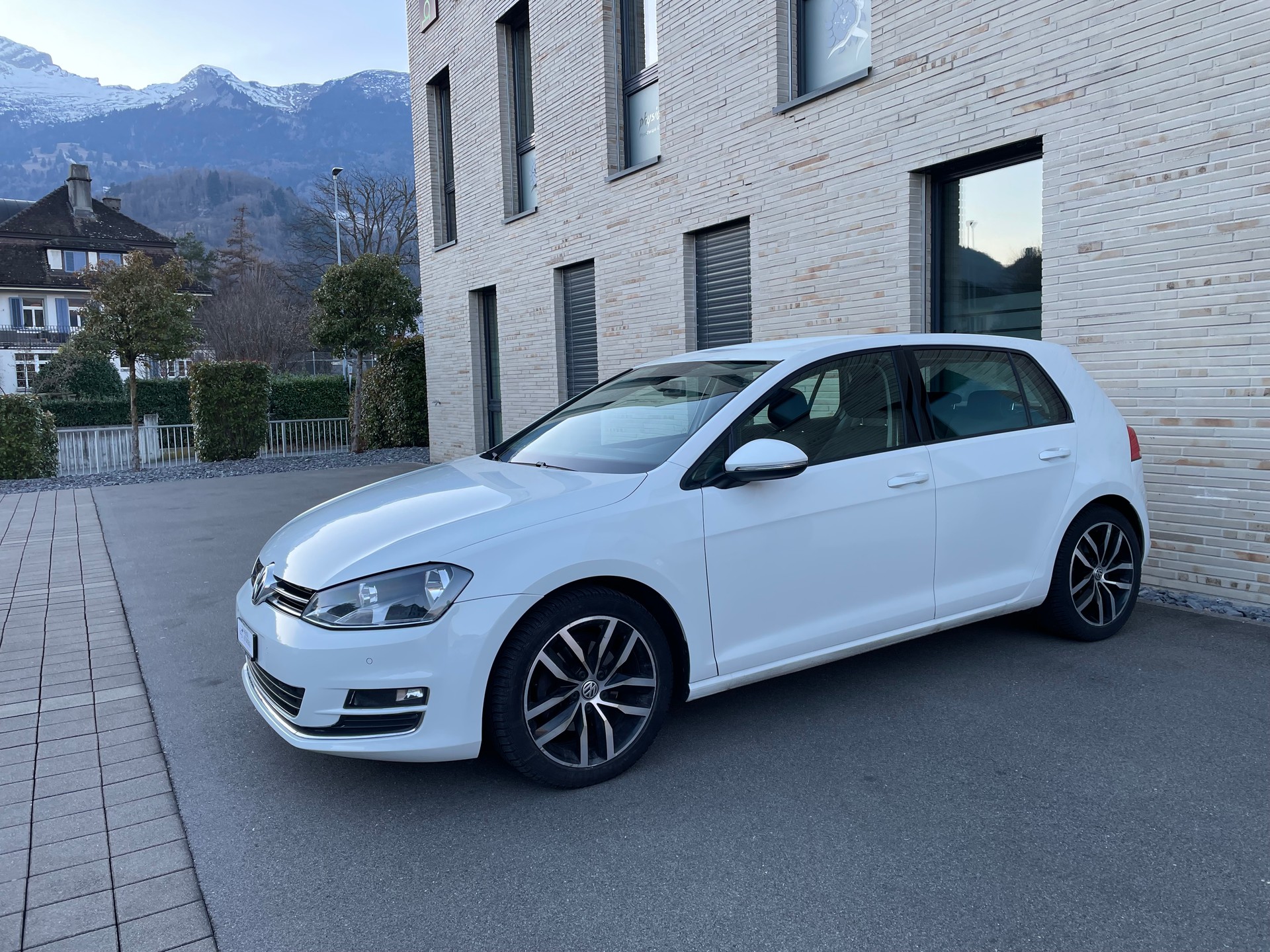VW Golf VII 1.6 TDI 4Motion-image-2