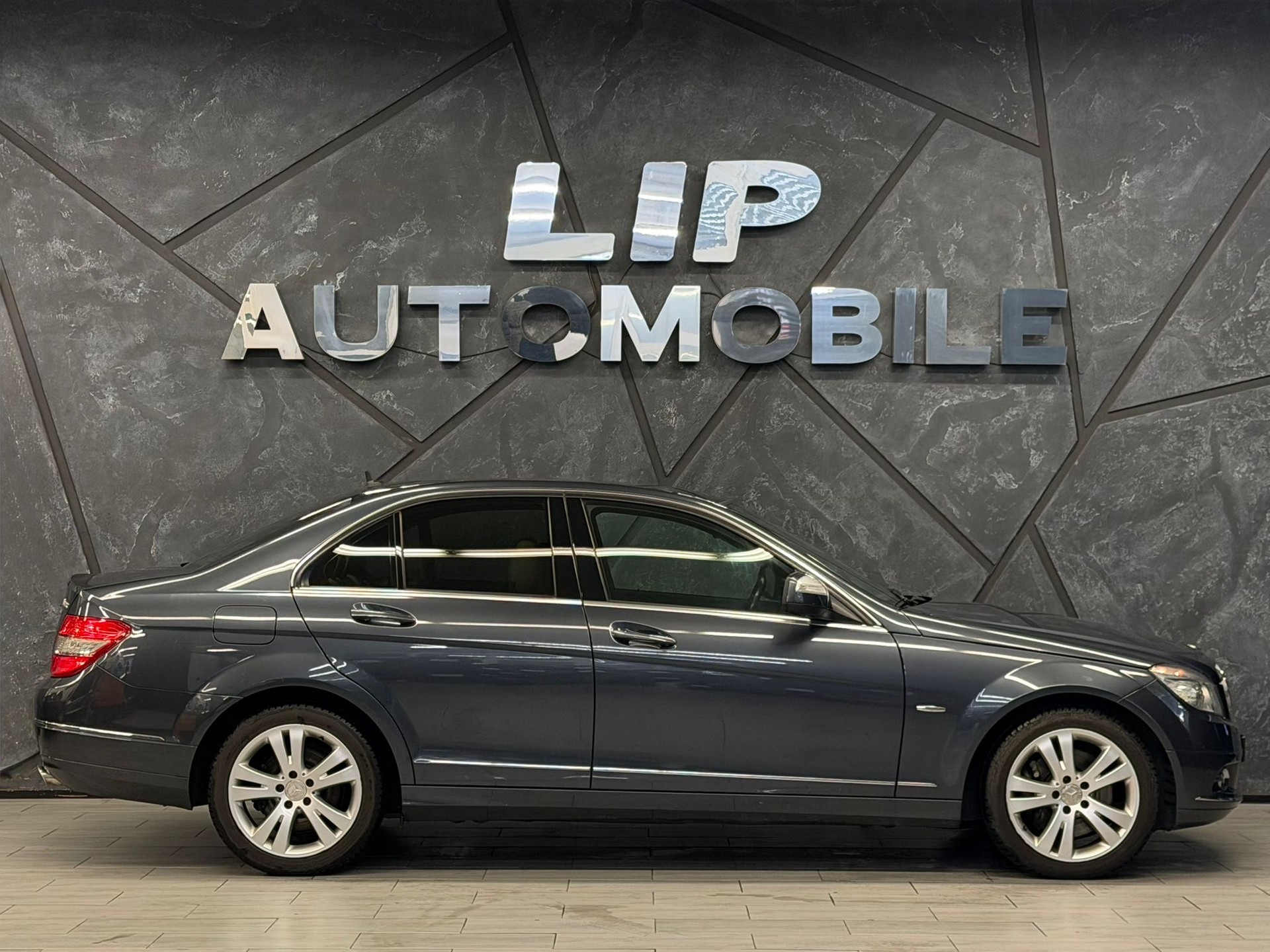 MERCEDES-BENZ C 350 CDI (320 CDI) Avantgarde 4Matic 7G-Tronic-showroom-element-3