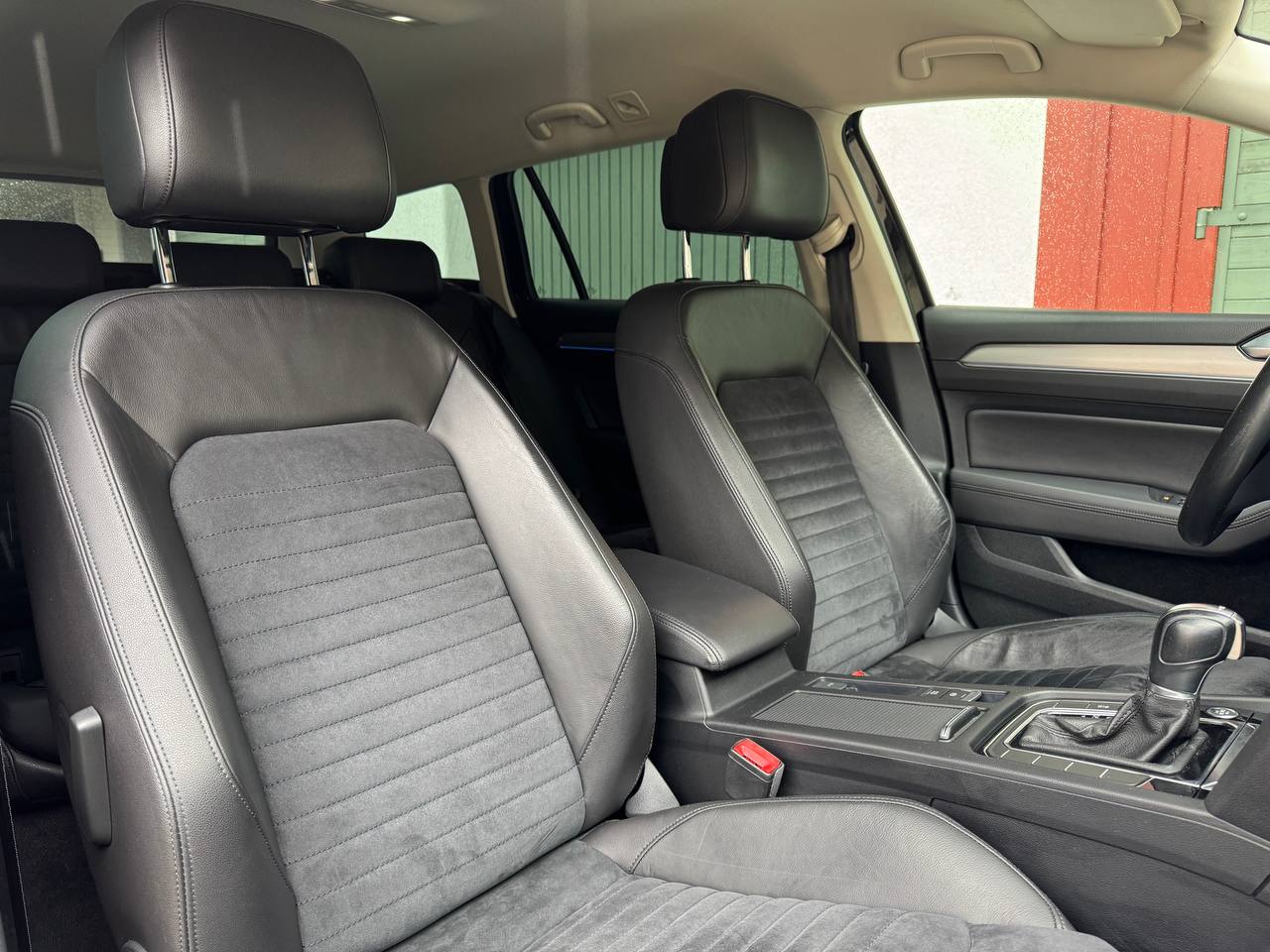 VW Passat Variant 2.0 TDI SCR BMT Highline DSG-image-8