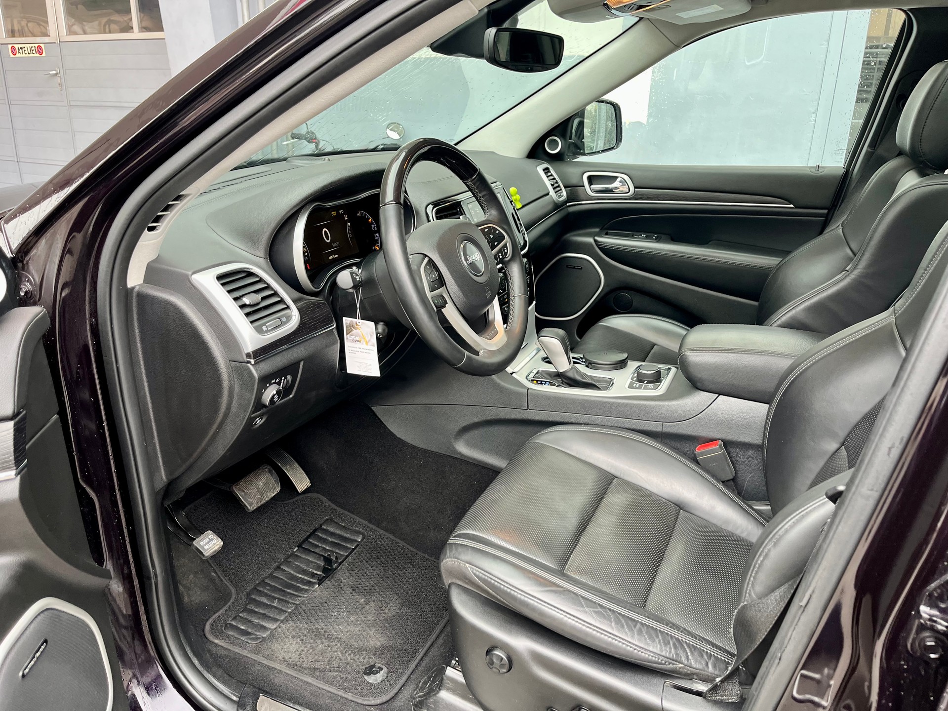 JEEP Grand Cherokee 3.0 CRD Summit Automatic-image-5