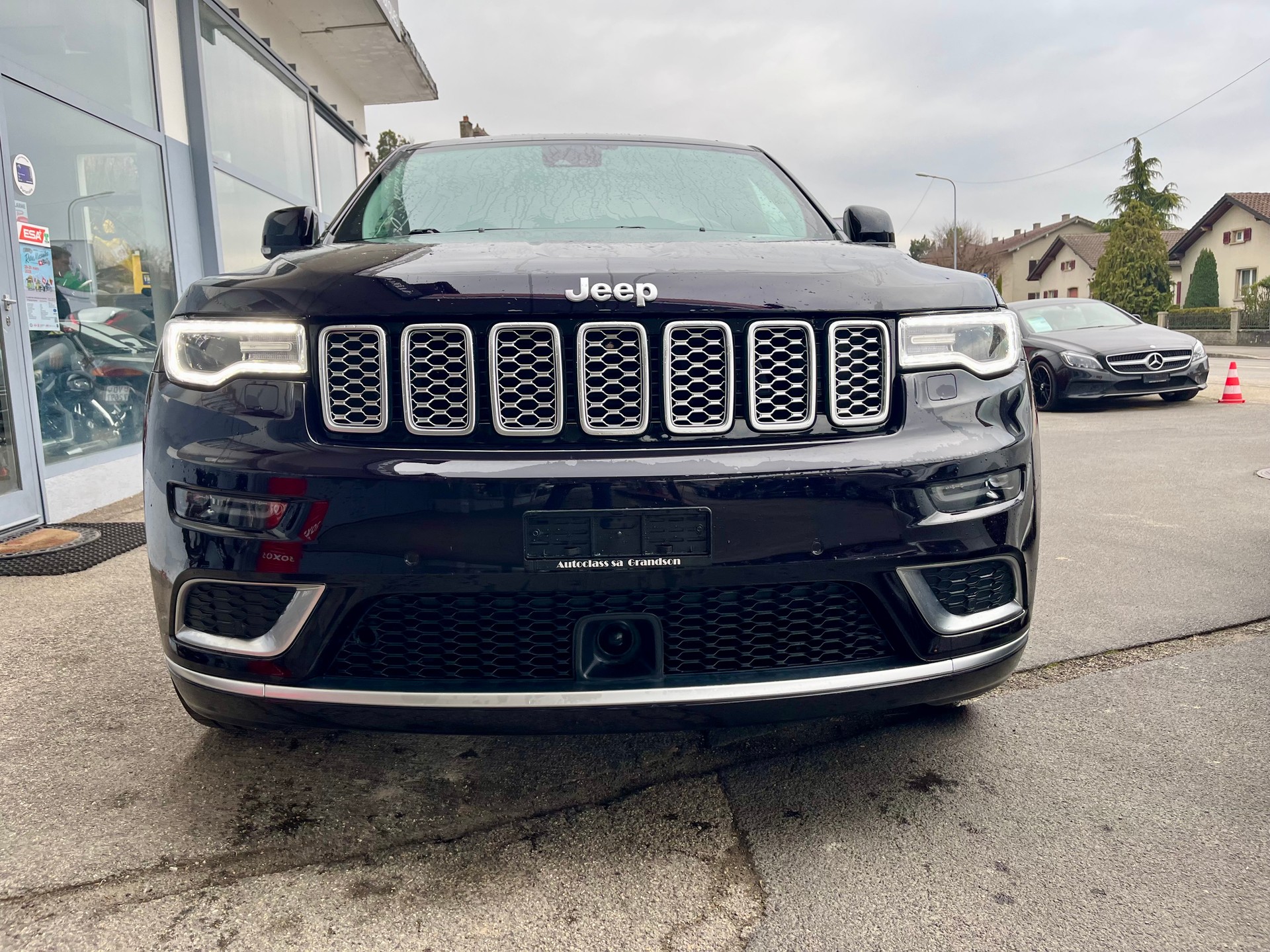 JEEP Grand Cherokee 3.0 CRD Summit Automatic-image-4