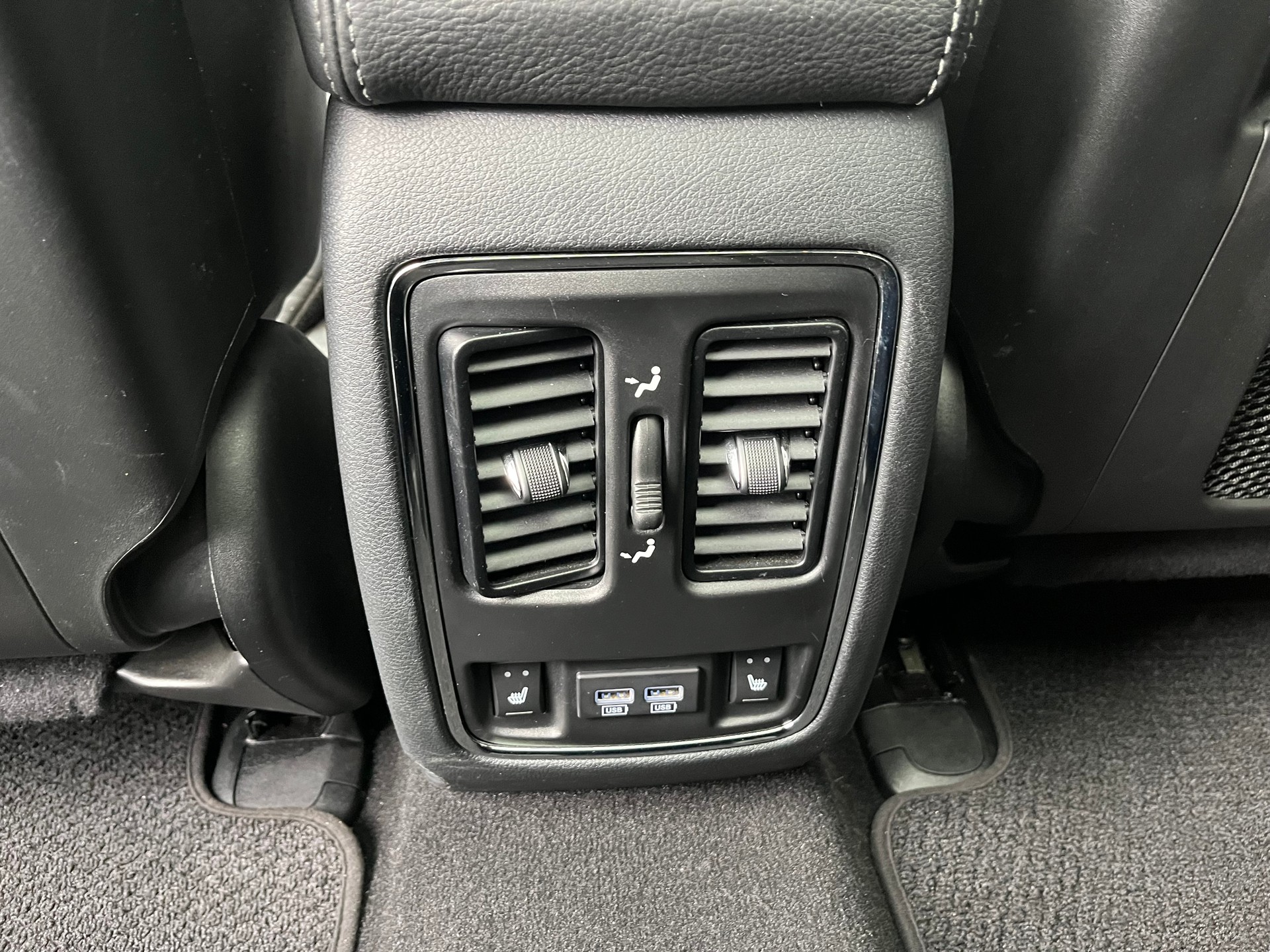 JEEP Grand Cherokee 3.0 CRD Summit Automatic-image-8