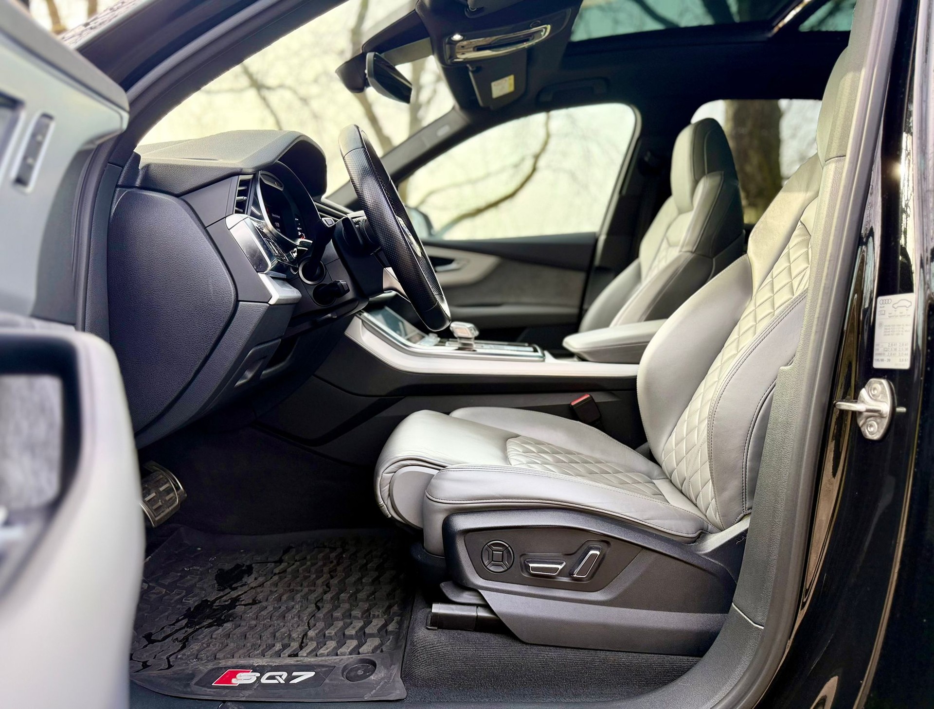 AUDI SQ7 TFSI quattro tiptronic-image-20