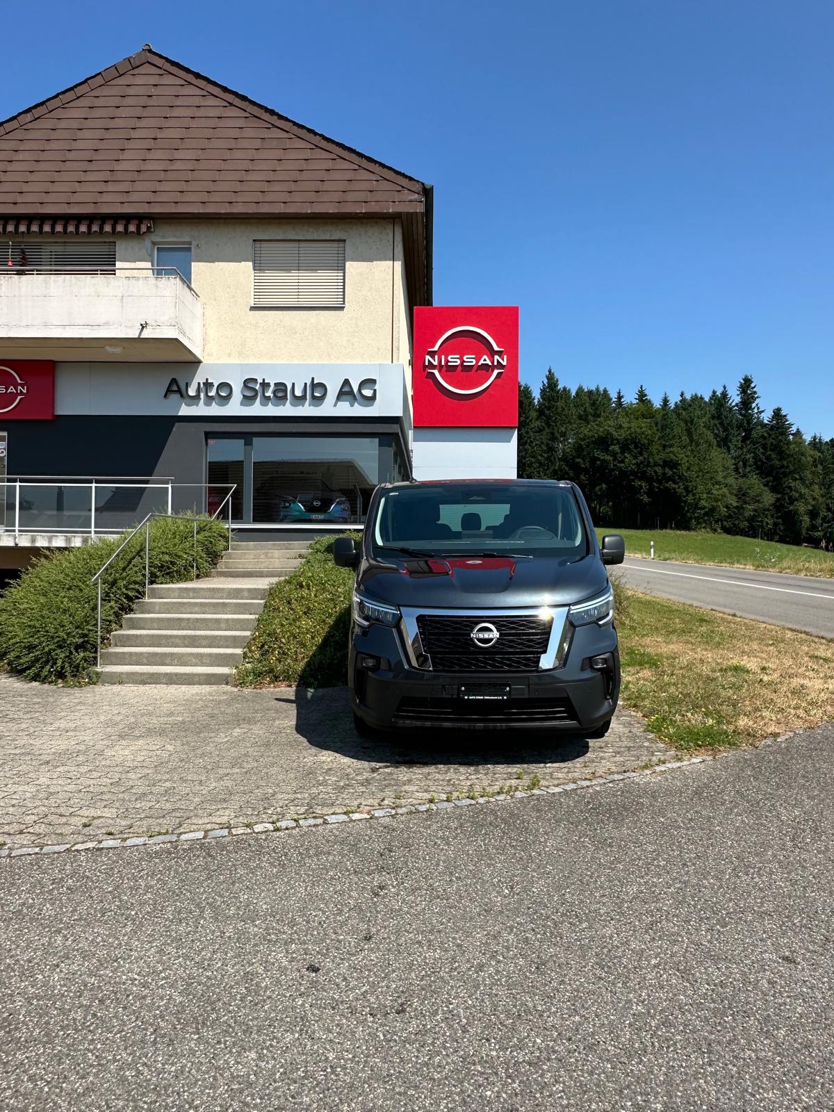 NISSAN Primastarr Kombi 2.8 t L1 H1 2. Tekna 8 Plätzer