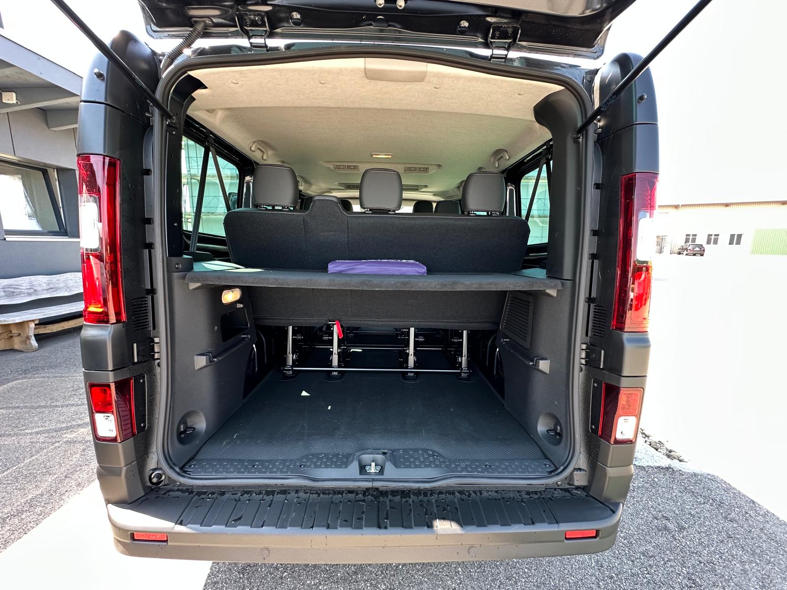 NISSAN Primastarr Kombi 2.8 t L1 H1 2. Tekna 8 Plätzer-image-5