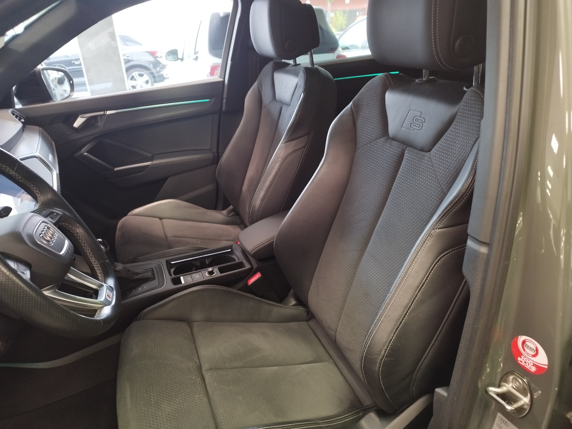 AUDI Q3 Sportback 40 TDI S line quattro S-tronic-image-7
