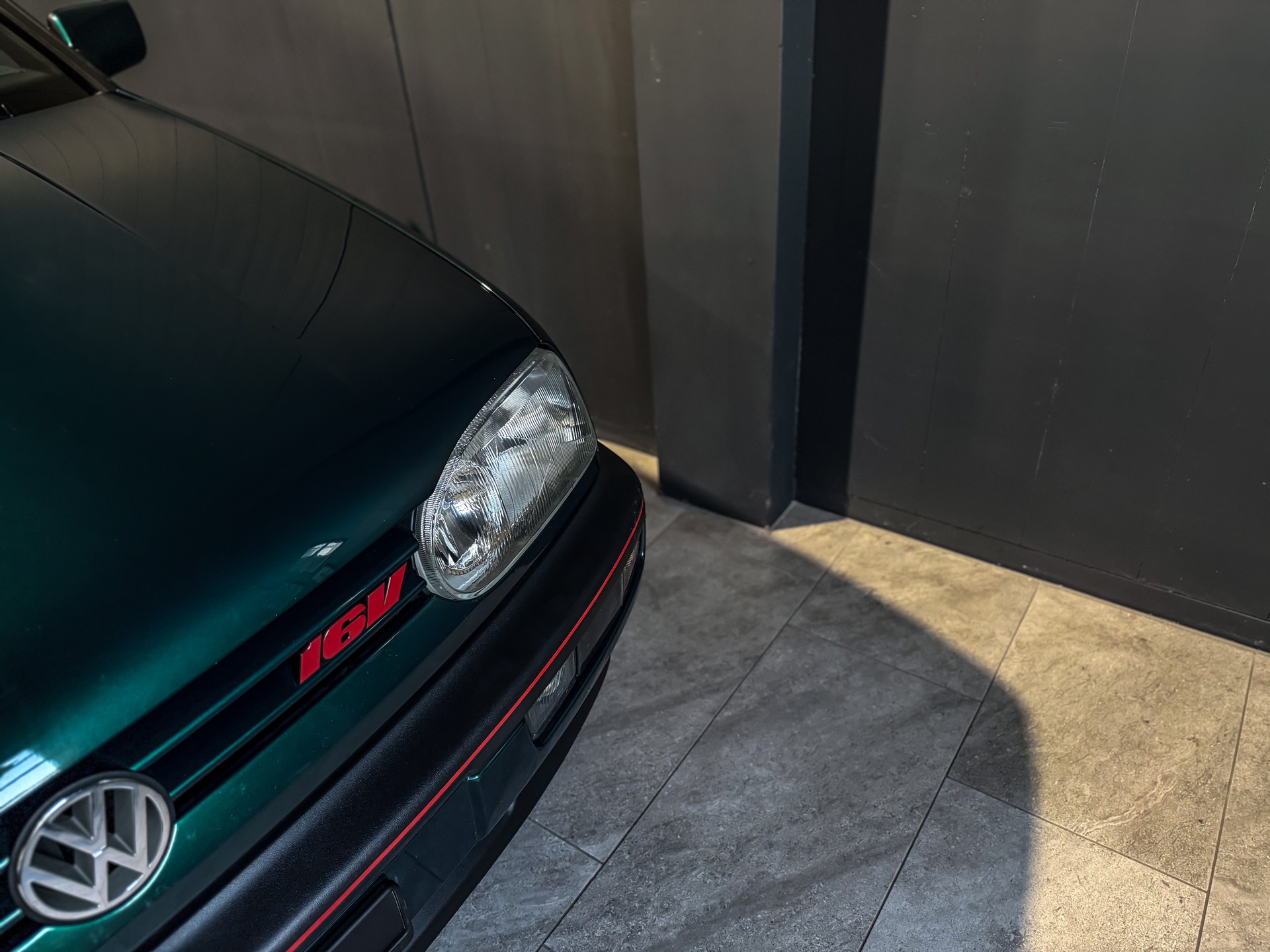 VW Golf 2000 GTI 16V Edition-image-1