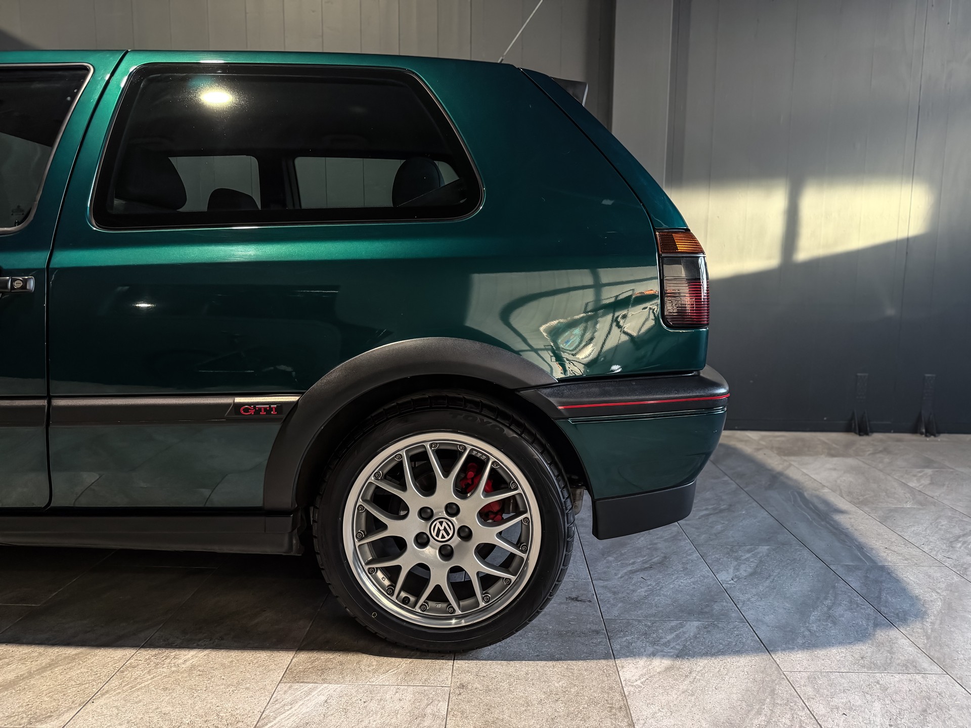 VW Golf 2000 GTI 16V Edition-image-7