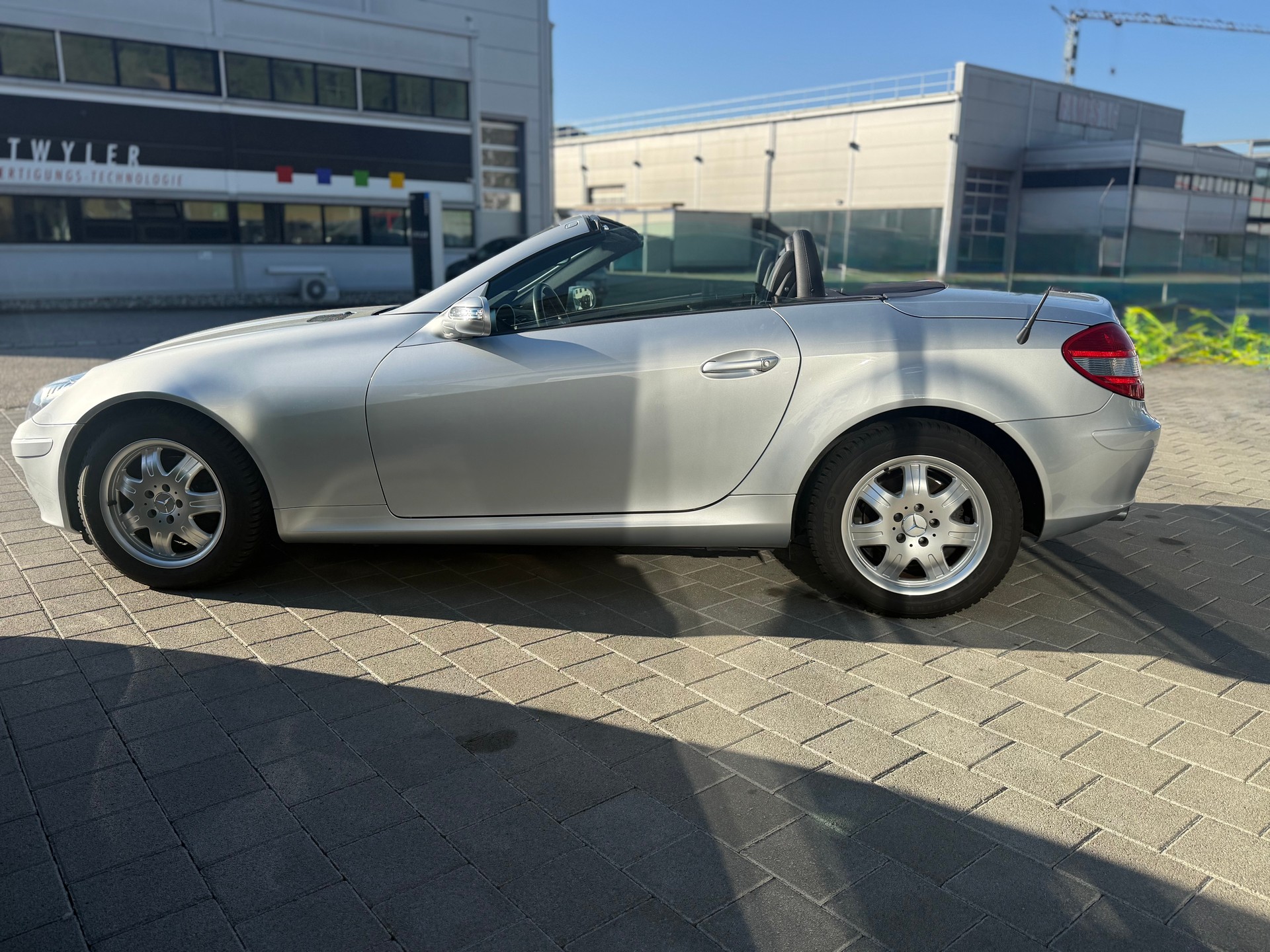 MERCEDES-BENZ SLK 200 Kompressor-image-11