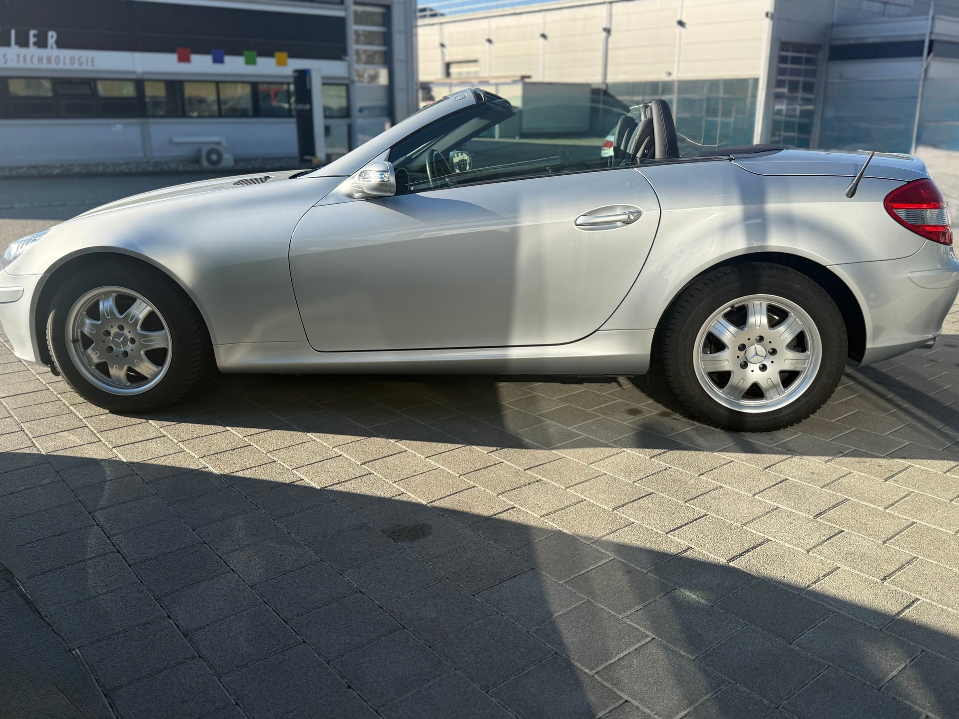 MERCEDES-BENZ SLK 200 Kompressor-image-12