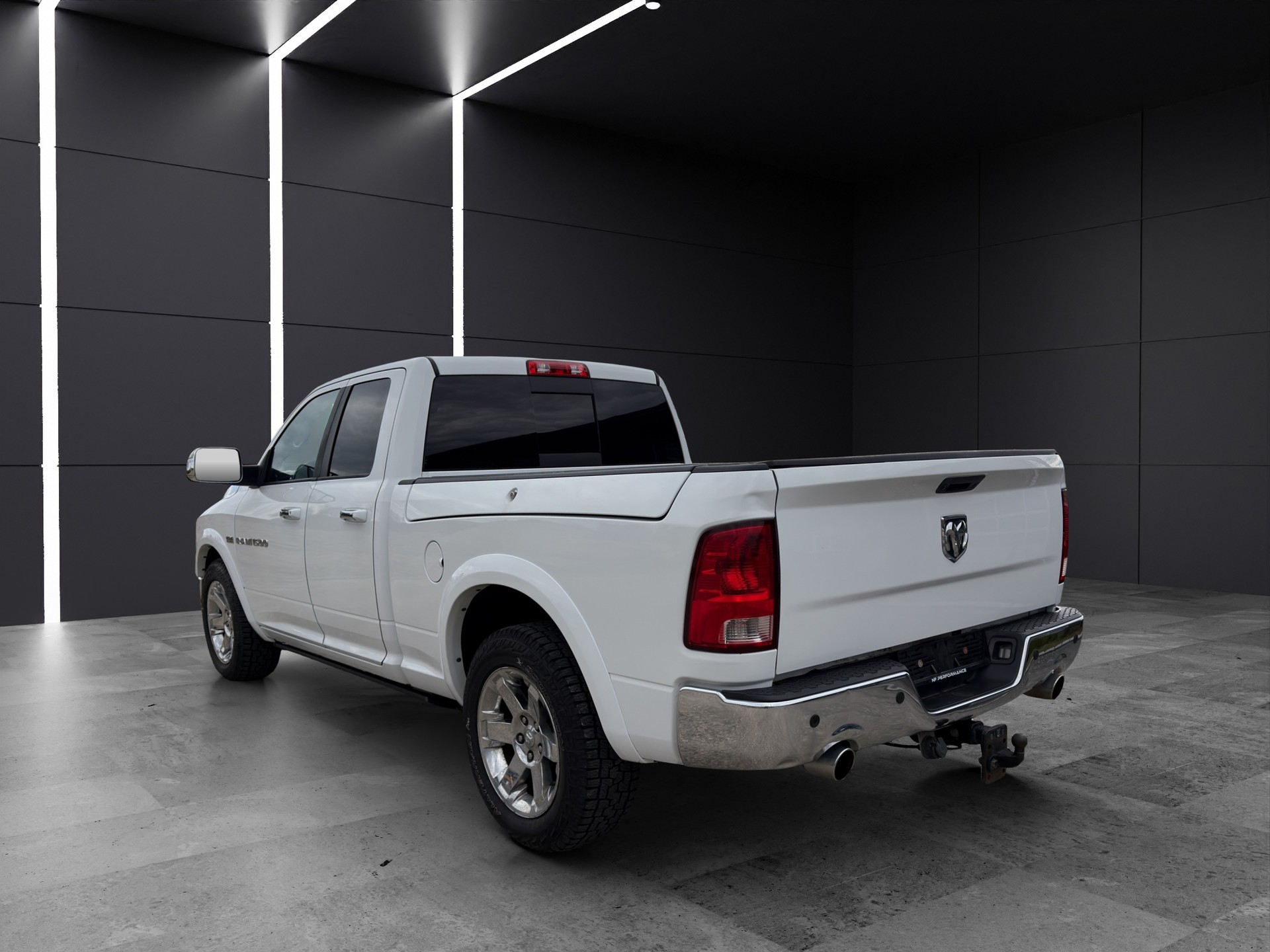 DODGE 1500 HEMI V8 Laramie 5.7-image-2