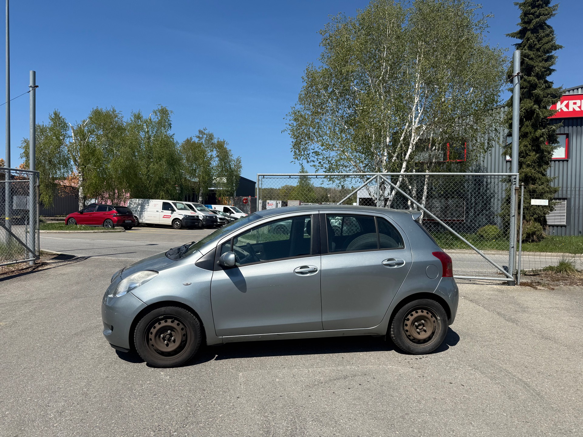TOYOTA Yaris 1.3 Chic Multimode-showroom-element-3