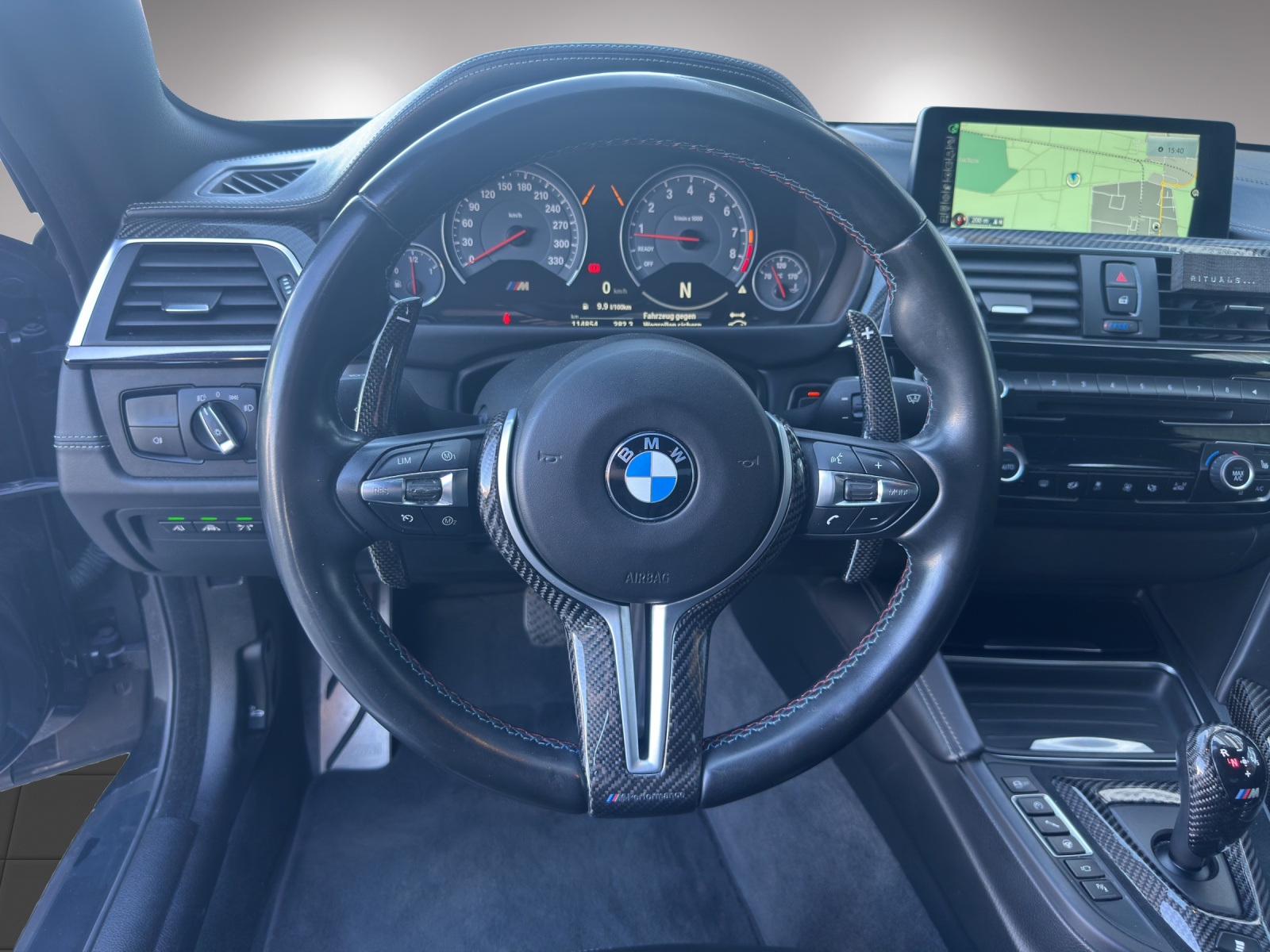 BMW M4 Coupé COMPETITION-image-12