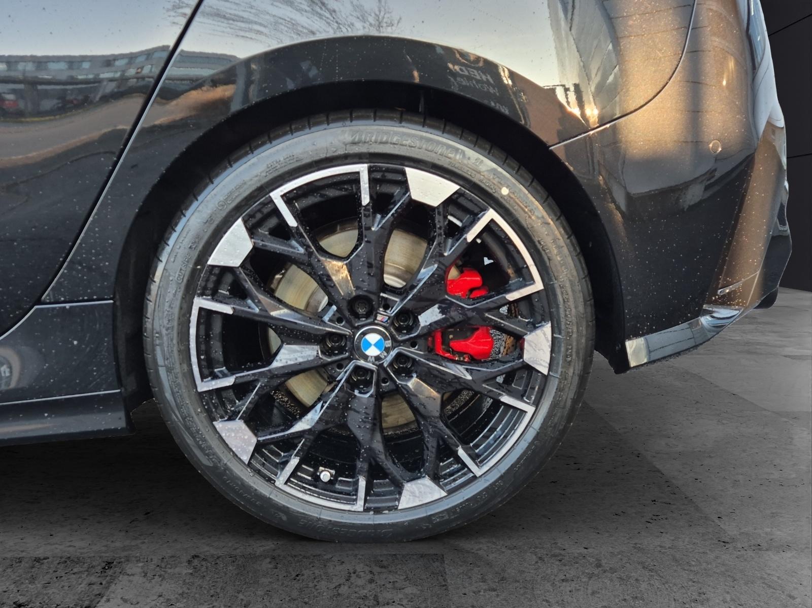 BMW M135i xDrive-image-6
