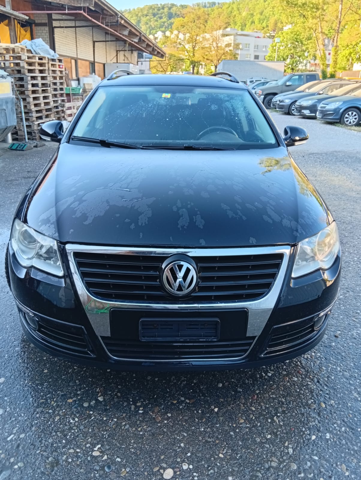 VW Passat Variant 2.0 FSI Trendline 4Motion-image-1